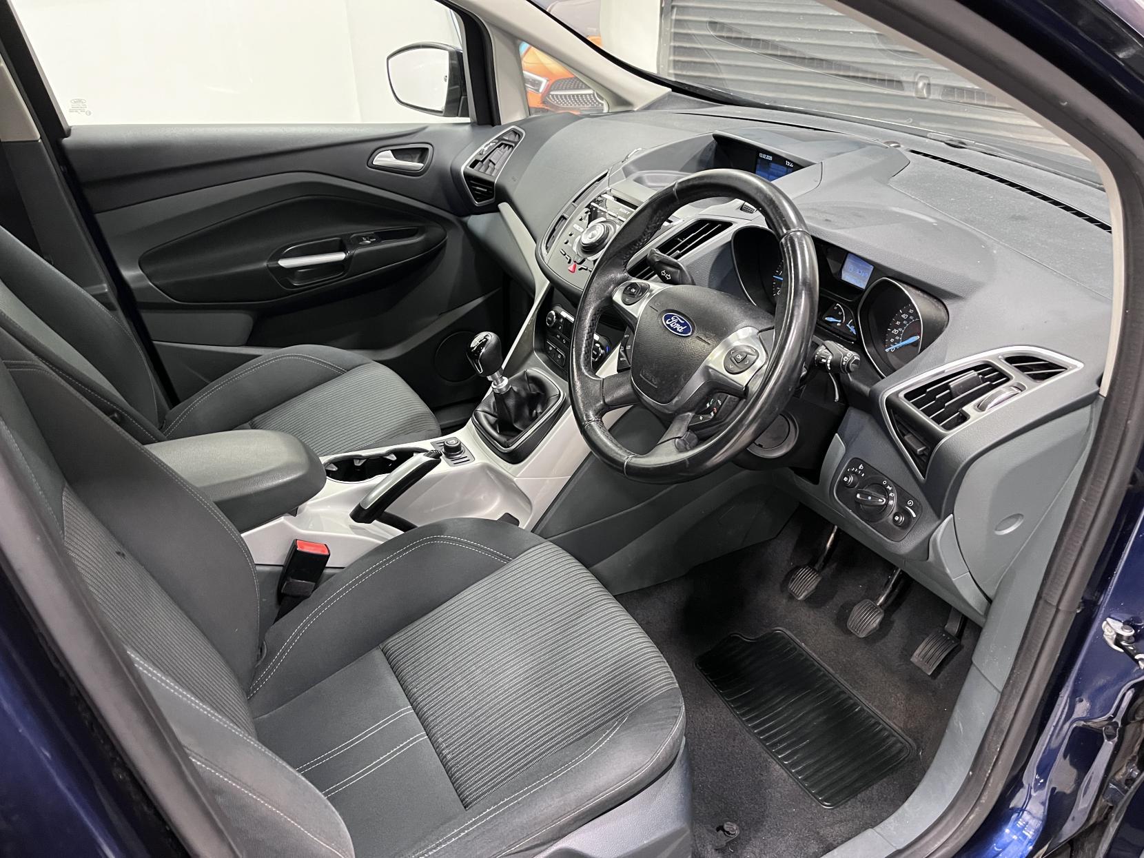 Ford C-Max 1.6 TDCi Titanium MPV 5dr Diesel Manual Euro 5 (115 ps)