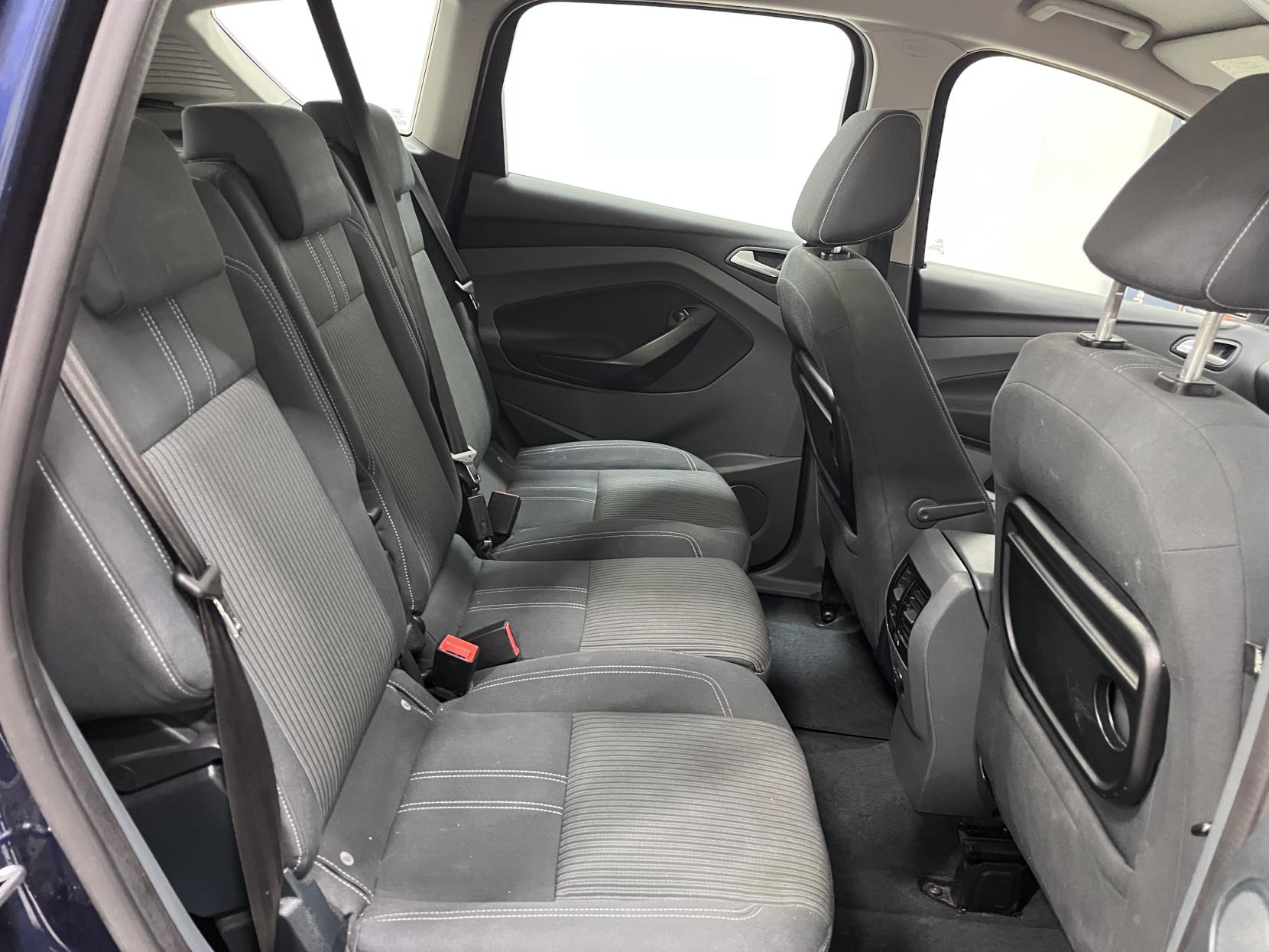 Ford C-Max 1.6 TDCi Titanium MPV 5dr Diesel Manual Euro 5 (115 ps)