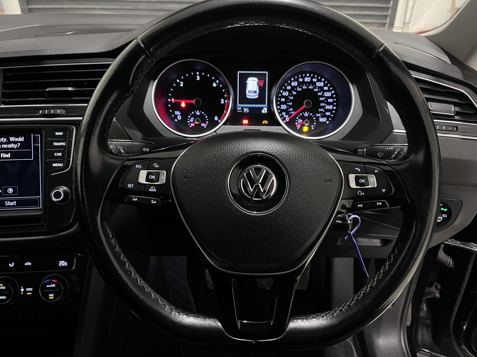 Volkswagen Tiguan 2.0 TDI BlueMotion Tech SE Navigation SUV 5dr Diesel Manual Euro 6 (s/s) (150 ps)