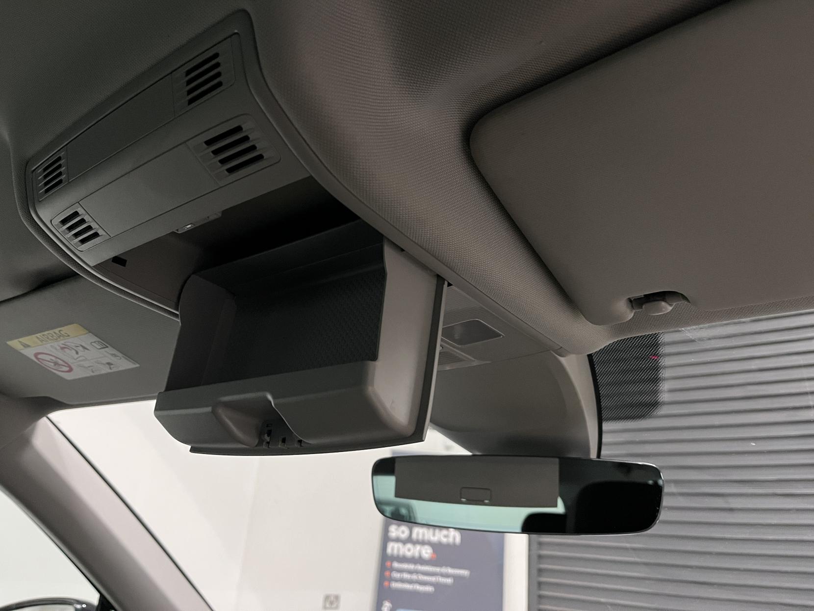 Volkswagen Tiguan 2.0 TDI BlueMotion Tech SE Navigation SUV 5dr Diesel Manual Euro 6 (s/s) (150 ps)