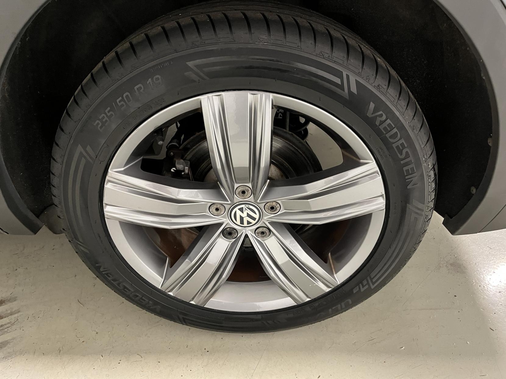 Volkswagen Tiguan Allspace 2.0 TDI Match SUV 5dr Diesel DSG 4Motion Euro 6 (s/s) (150 ps)