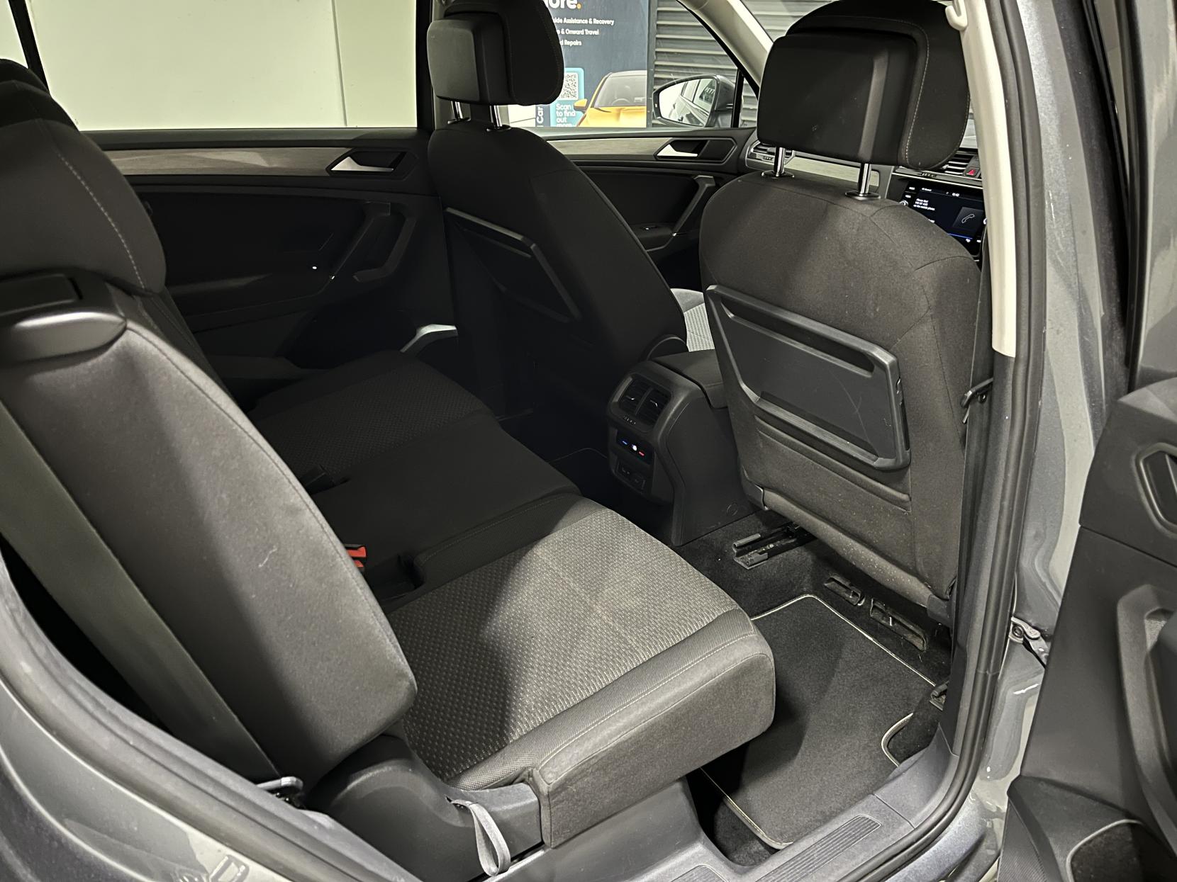 Volkswagen Tiguan Allspace 2.0 TDI Match SUV 5dr Diesel DSG 4Motion Euro 6 (s/s) (150 ps)