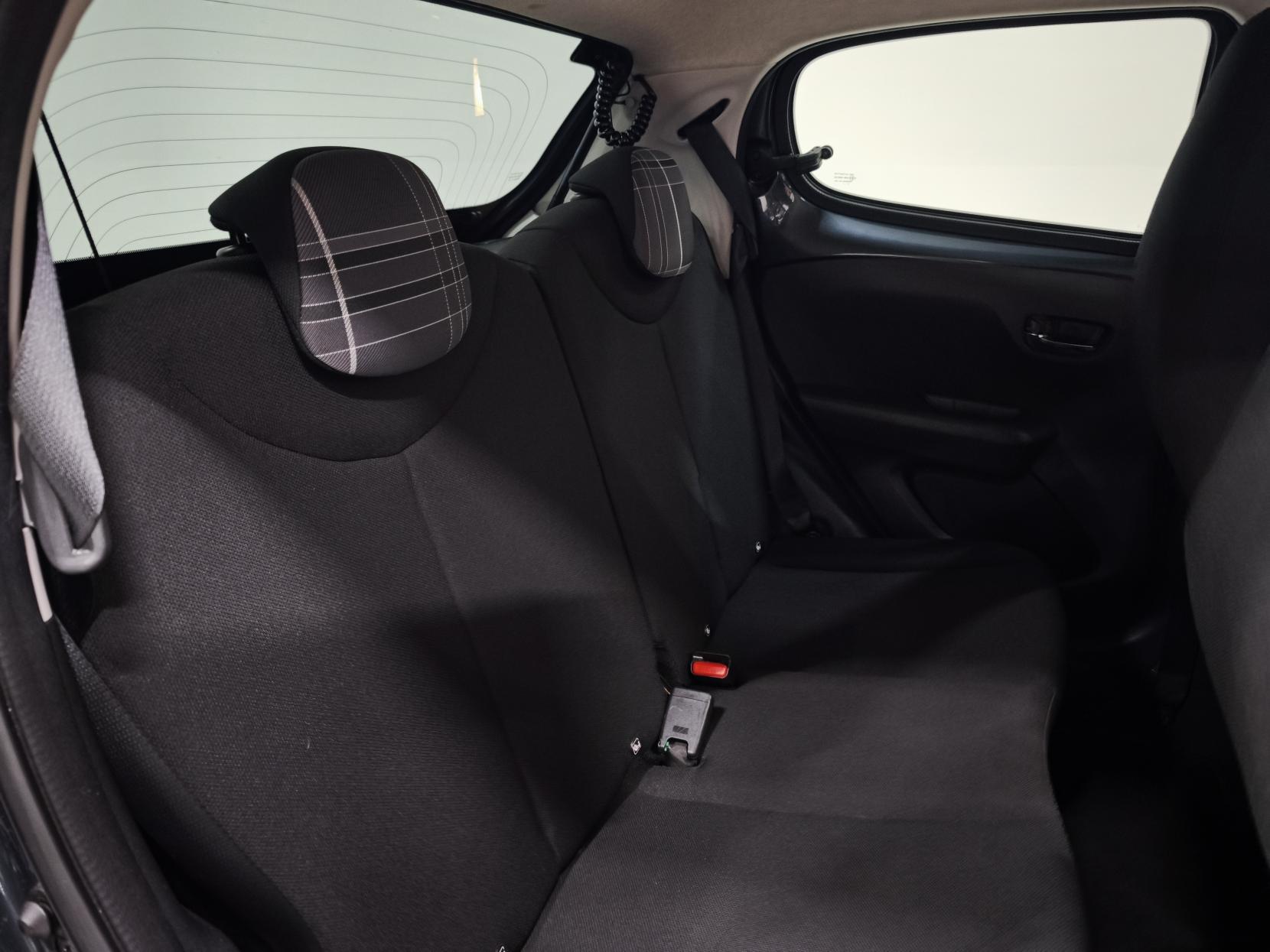 Peugeot 108 1.2 PureTech Allure Hatchback 5dr Petrol Manual Euro 6 (82 ps)