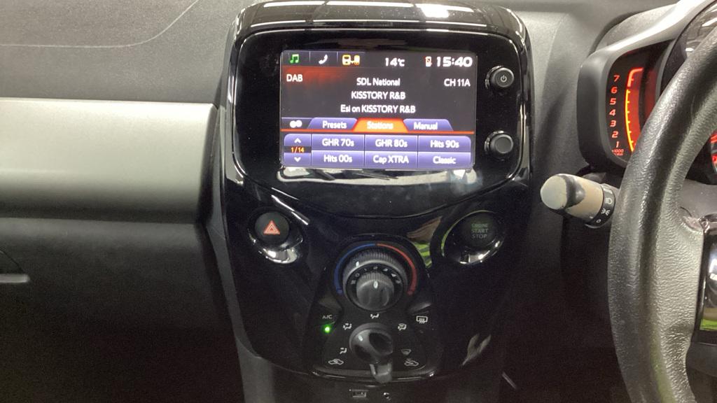 Peugeot 108 1.2 PureTech Allure Hatchback 5dr Petrol Manual Euro 6 (82 ps)