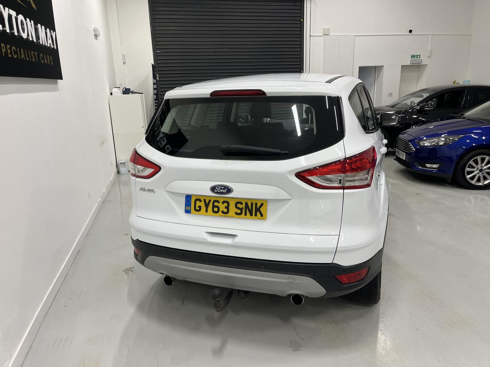 Ford Kuga 2.0 TDCi Titanium X SUV 5dr Diesel Manual 2WD Euro 5 (140 ps)