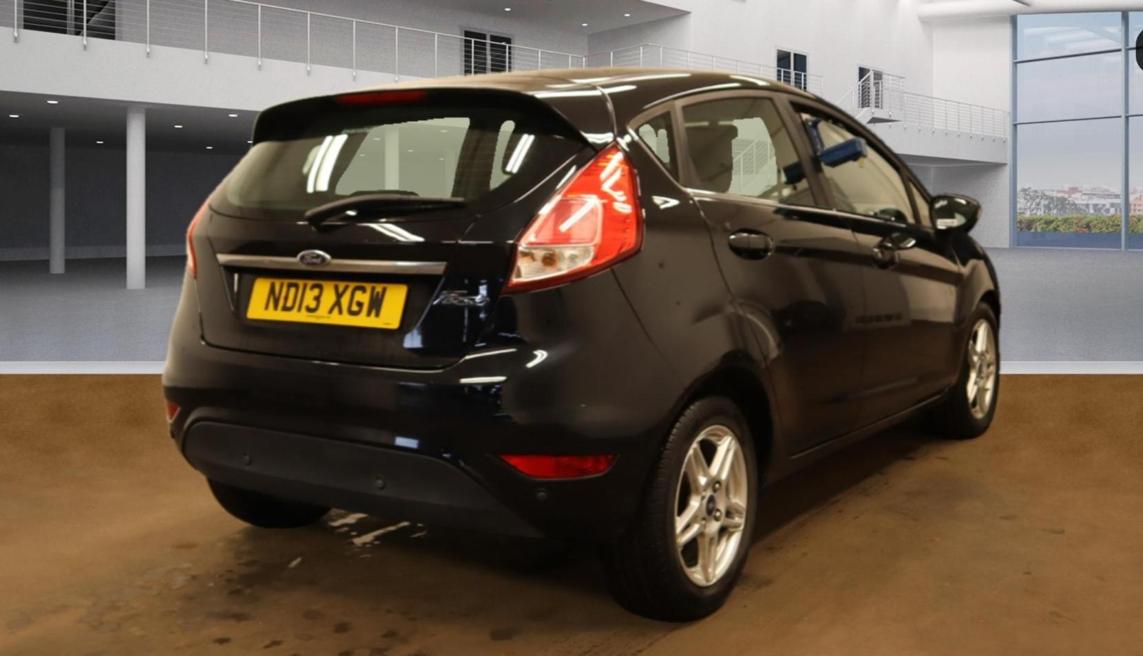 Ford Fiesta 1.25 Zetec Hatchback 5dr Petrol Manual Euro 5 (82 ps)