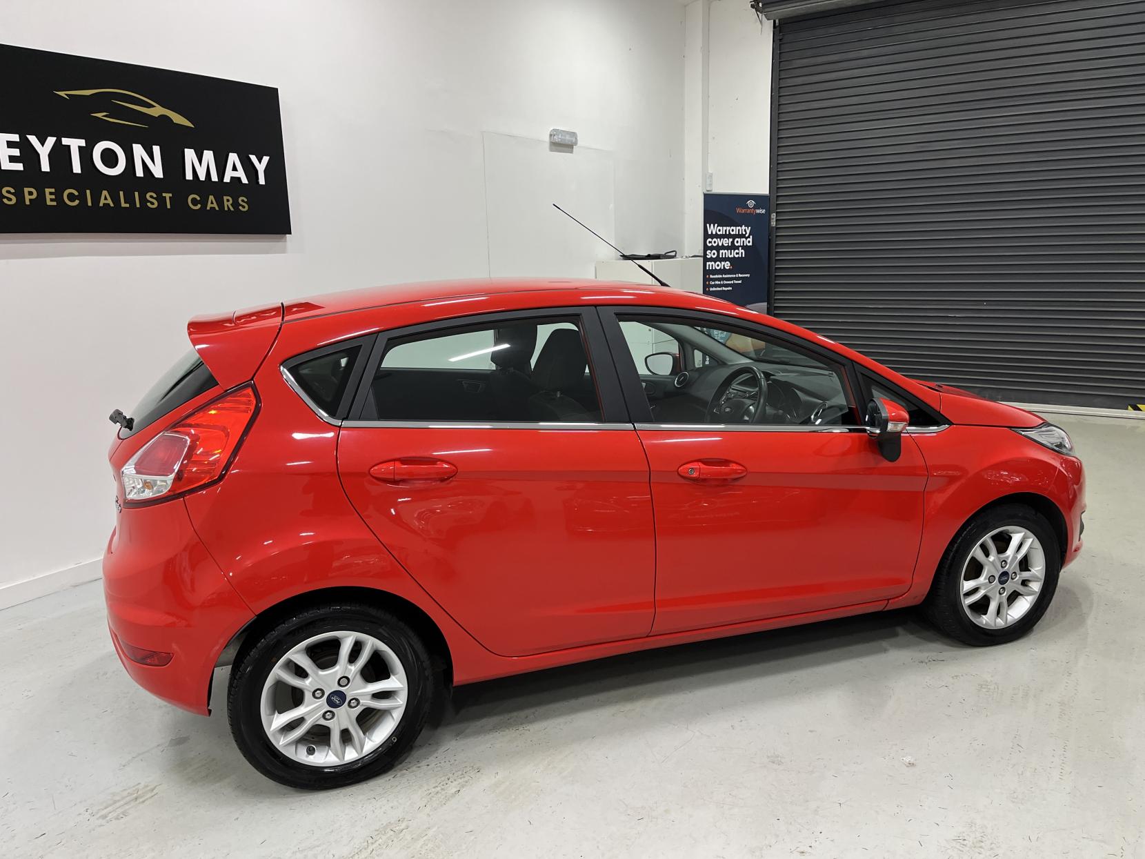 Ford Fiesta 1.0T EcoBoost Zetec Hatchback 5dr Petrol Manual Euro 6 (s/s) (100 ps)