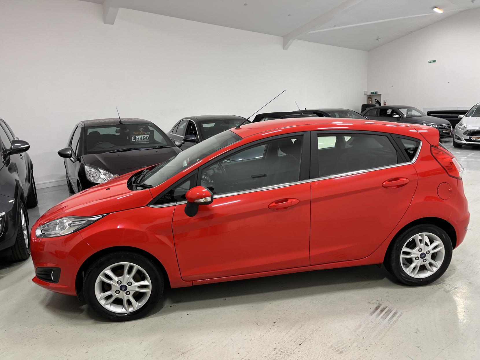 Ford Fiesta 1.0T EcoBoost Zetec Hatchback 5dr Petrol Manual Euro 6 (s/s) (100 ps)