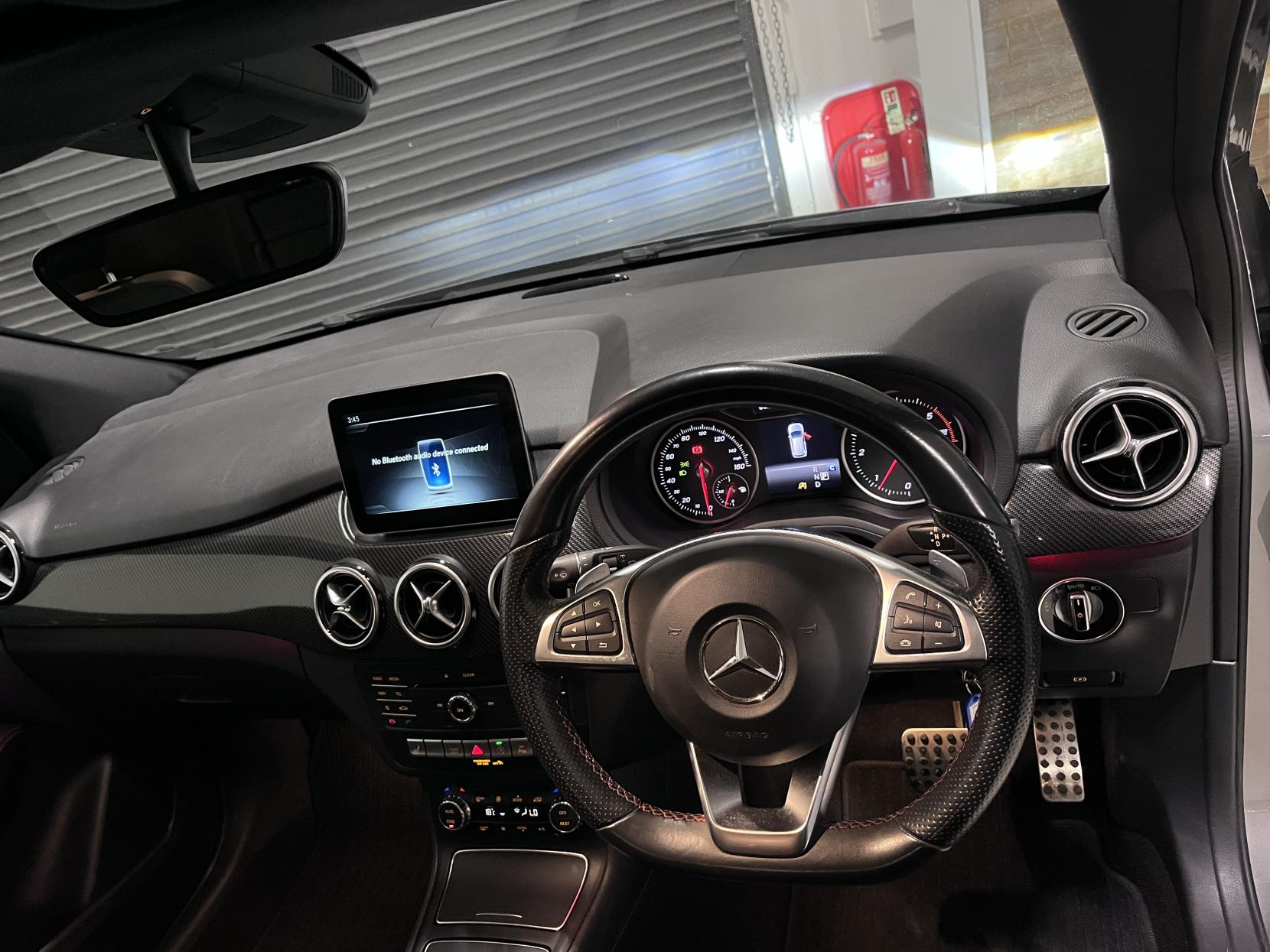 Mercedes-Benz B Class 2.1 B200d AMG Line (Premium Plus) MPV 5dr Diesel 7G-DCT Euro 6 (s/s) (136 ps)