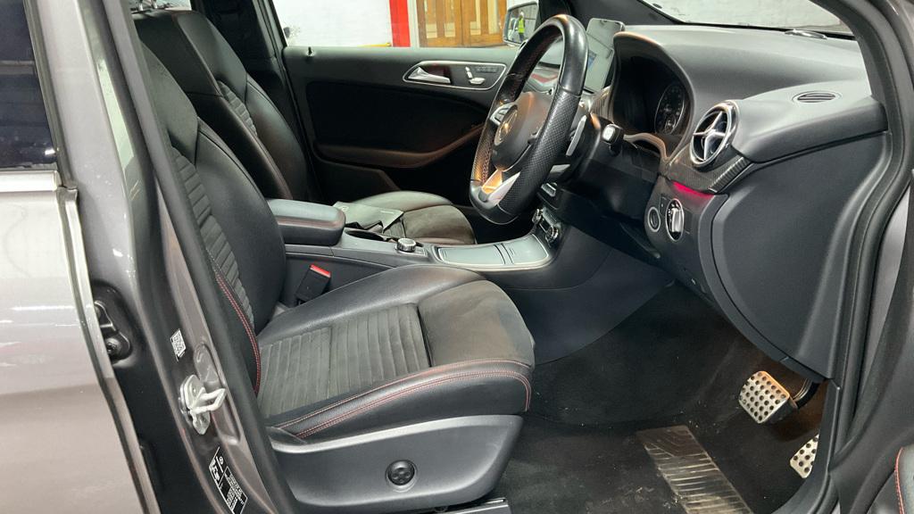 Mercedes-Benz B Class 2.1 B200d AMG Line (Premium Plus) MPV 5dr Diesel 7G-DCT Euro 6 (s/s) (136 ps)