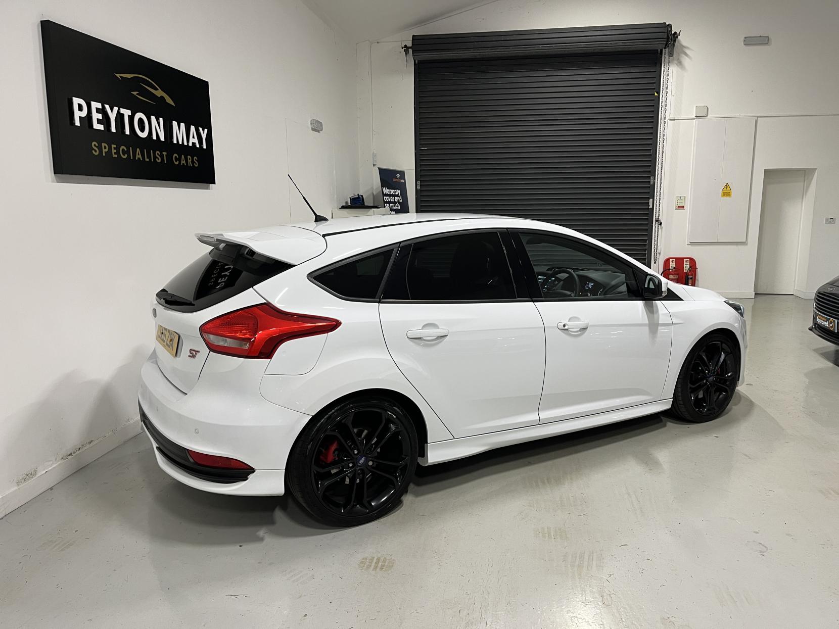 Ford Focus 2.0T EcoBoost ST-2 Hatchback 5dr Petrol Manual Euro 6 (s/s) (250 ps)