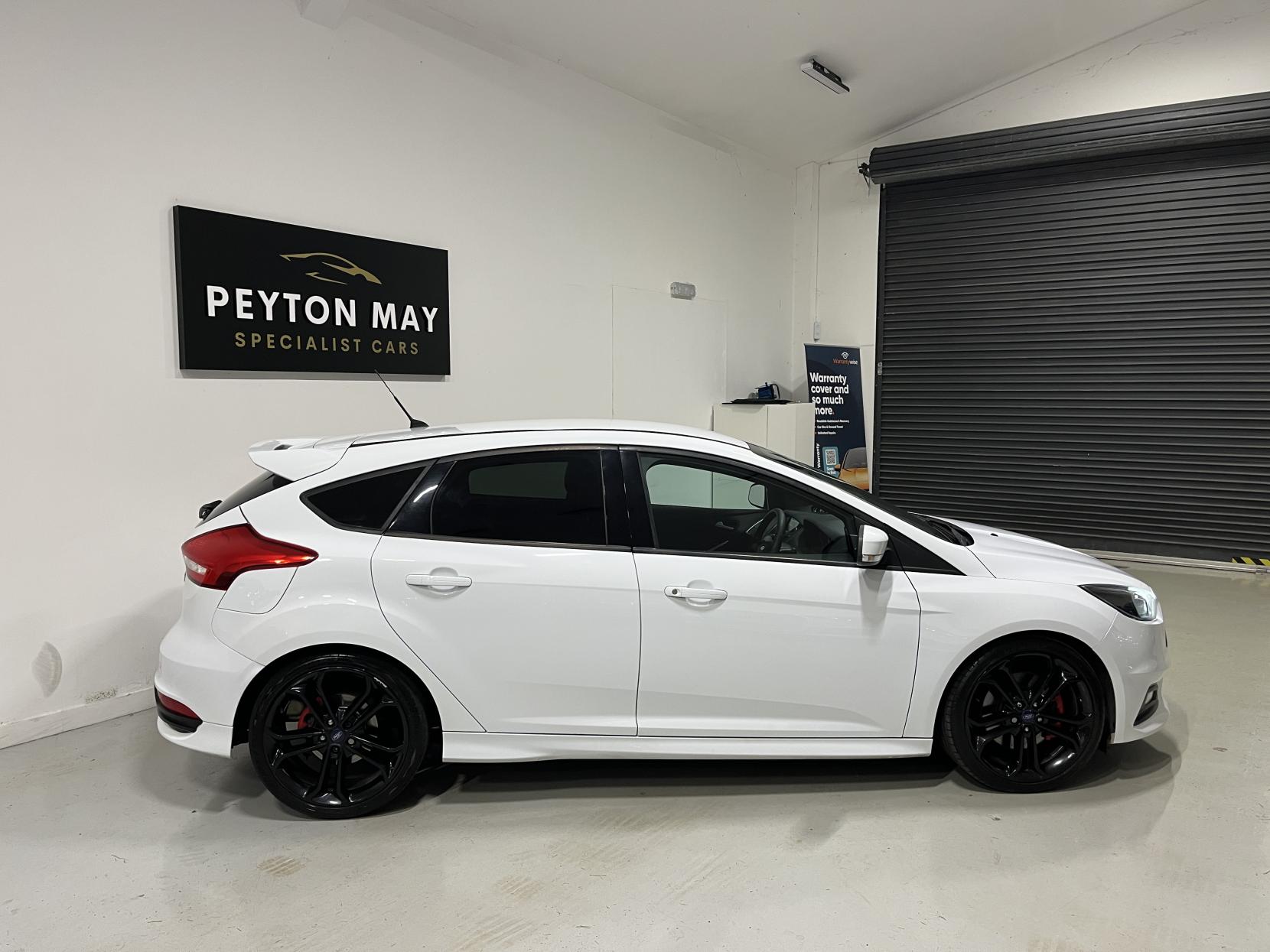 Ford Focus 2.0T EcoBoost ST-2 Hatchback 5dr Petrol Manual Euro 6 (s/s) (250 ps)