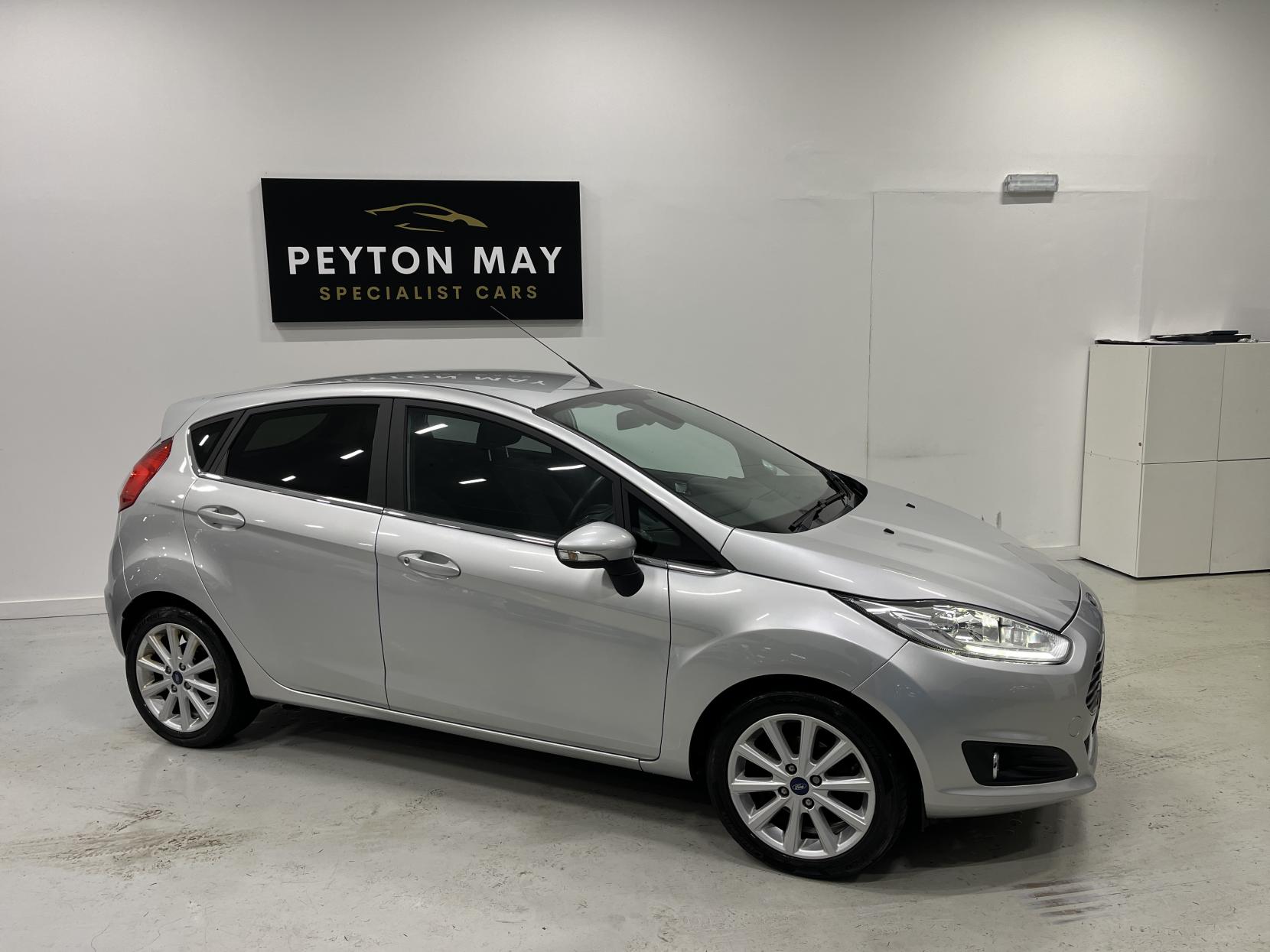 Ford Fiesta 1.0T EcoBoost Titanium Hatchback 5dr Petrol Powershift Euro 6 (100 ps)