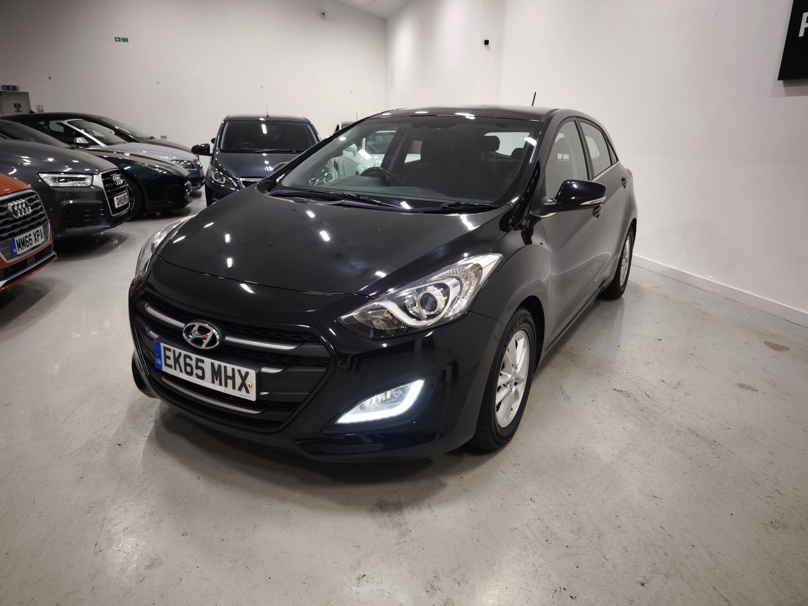 Hyundai i30 1.6 CRDi Blue Drive SE Nav Hatchback 5dr Diesel Manual Euro 6 (s/s) (110 ps)