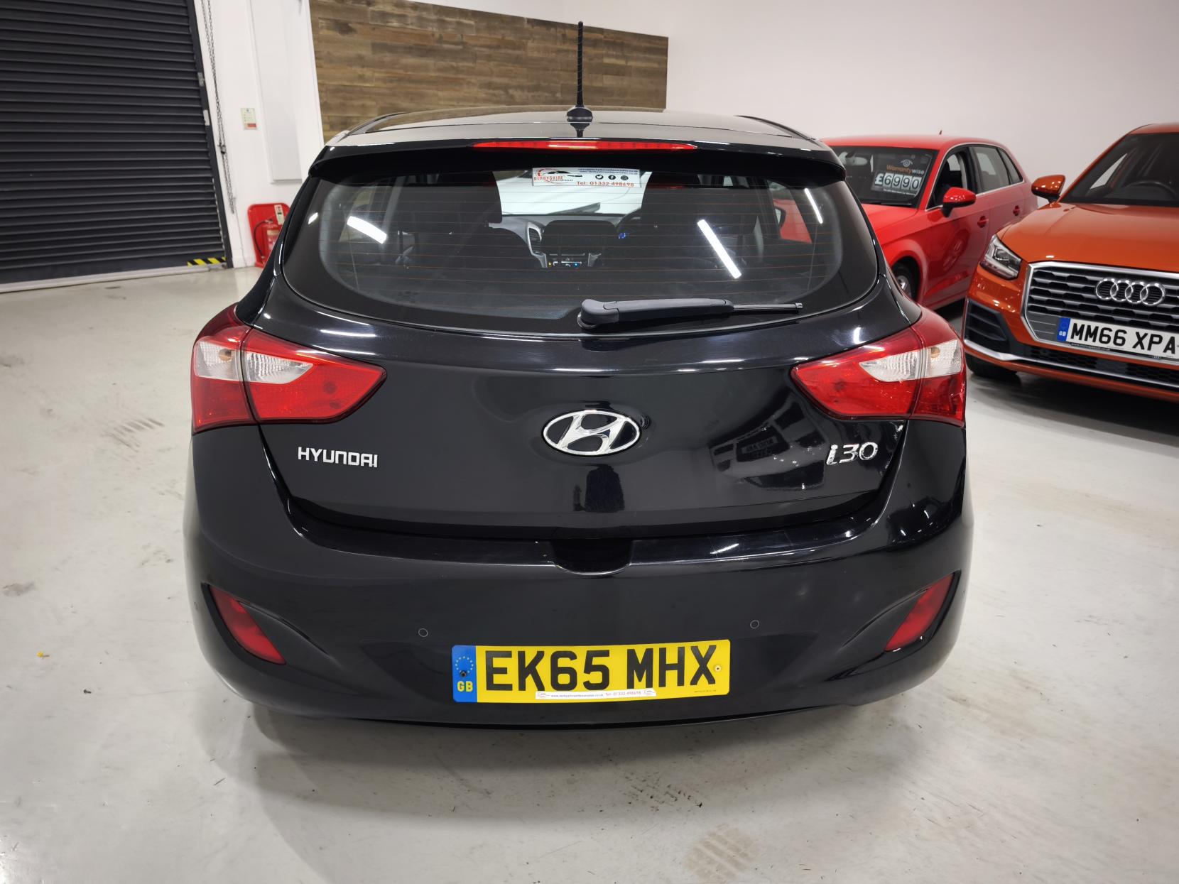 Hyundai i30 1.6 CRDi Blue Drive SE Nav Hatchback 5dr Diesel Manual Euro 6 (s/s) (110 ps)