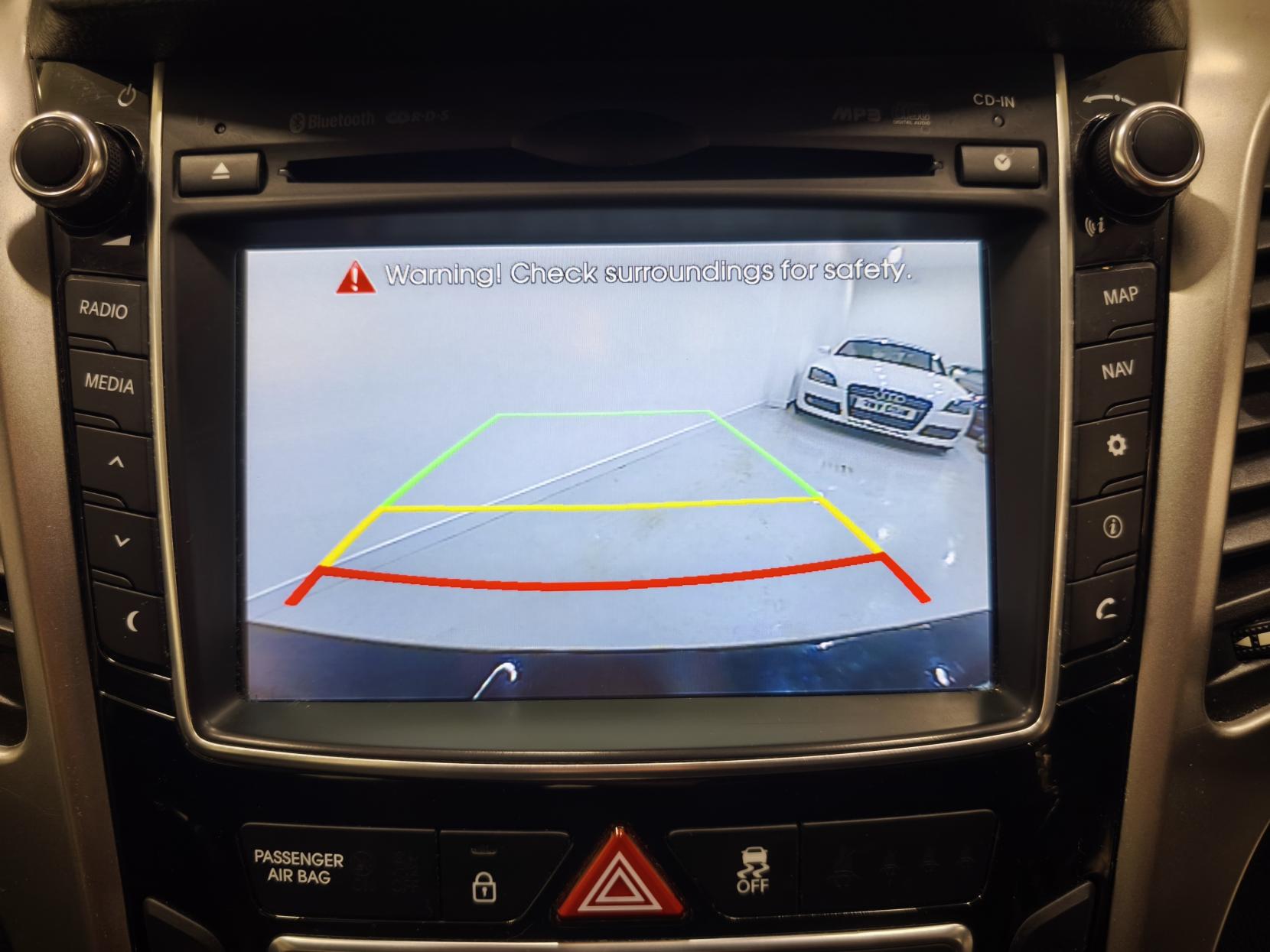 Hyundai i30 1.6 CRDi Blue Drive SE Nav Hatchback 5dr Diesel Manual Euro 6 (s/s) (110 ps)