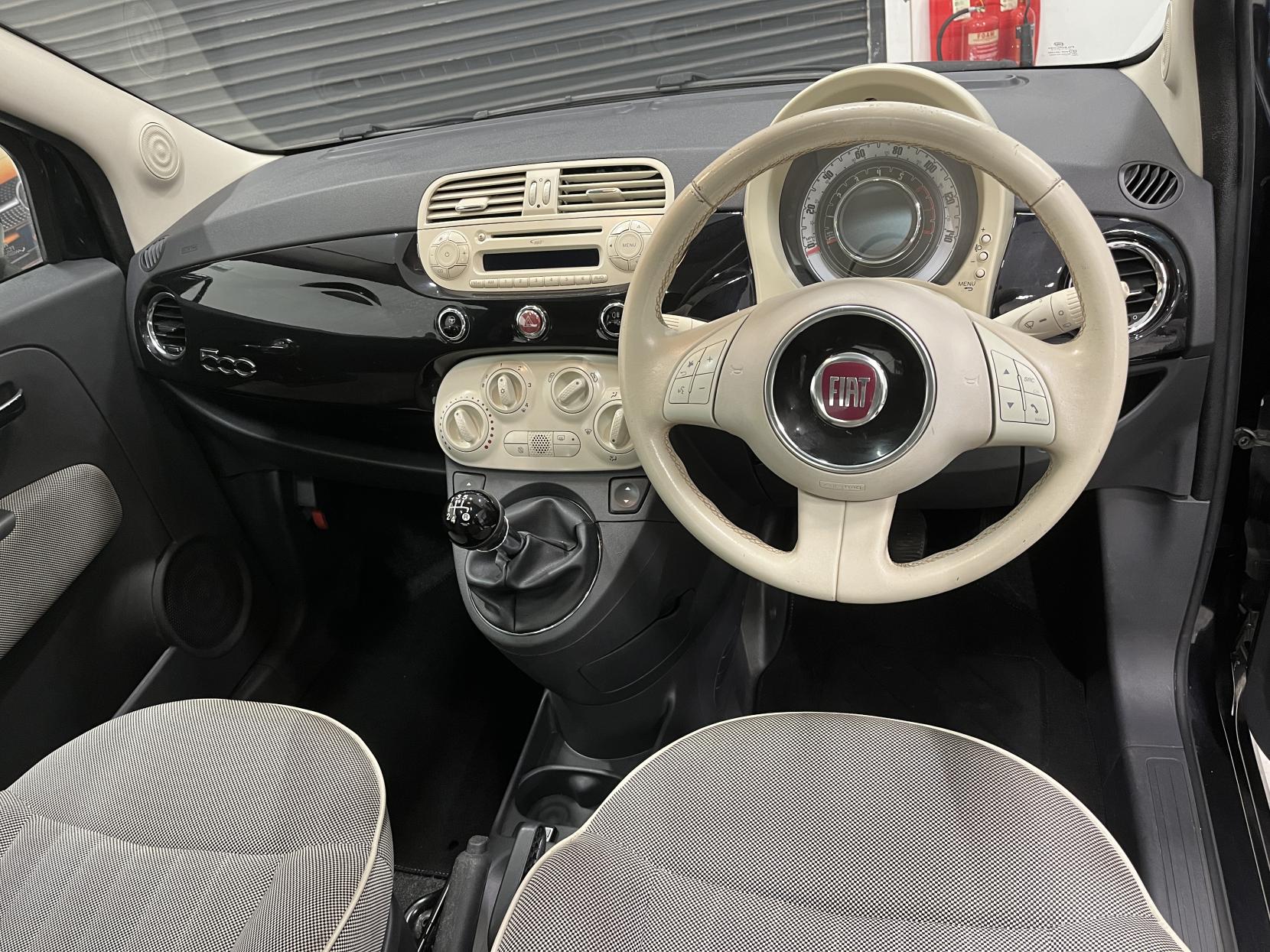 Fiat 500 1.2 Lounge Hatchback 3dr Petrol Manual Euro 6 (s/s) (69 bhp)