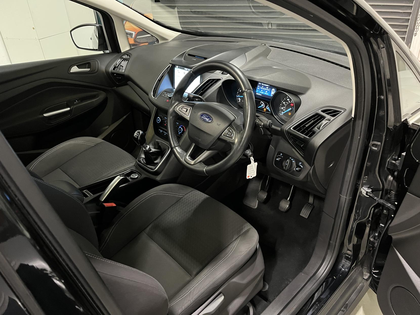 Ford C-Max 1.0T EcoBoost Zetec MPV 5dr Petrol Manual Euro 6 (s/s) (125 ps)