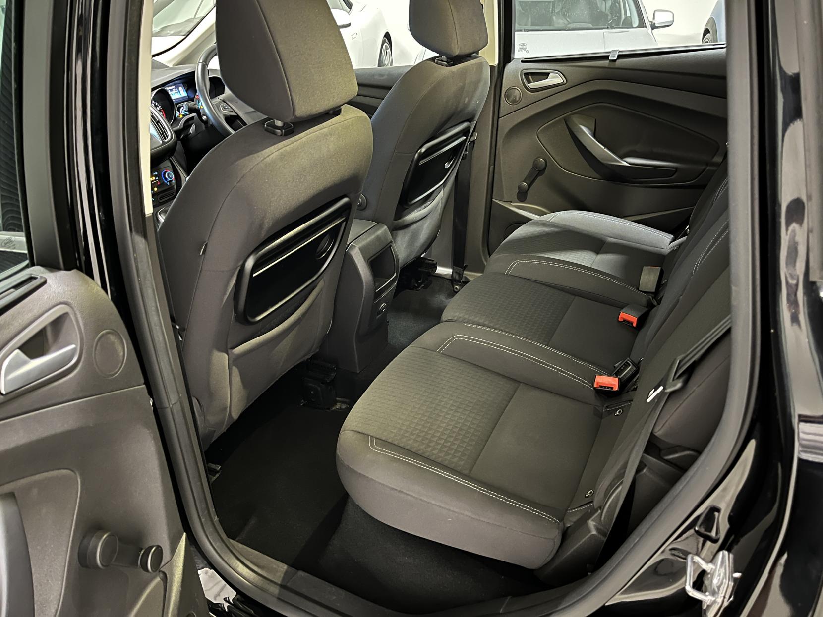 Ford C-Max 1.0T EcoBoost Zetec MPV 5dr Petrol Manual Euro 6 (s/s) (125 ps)