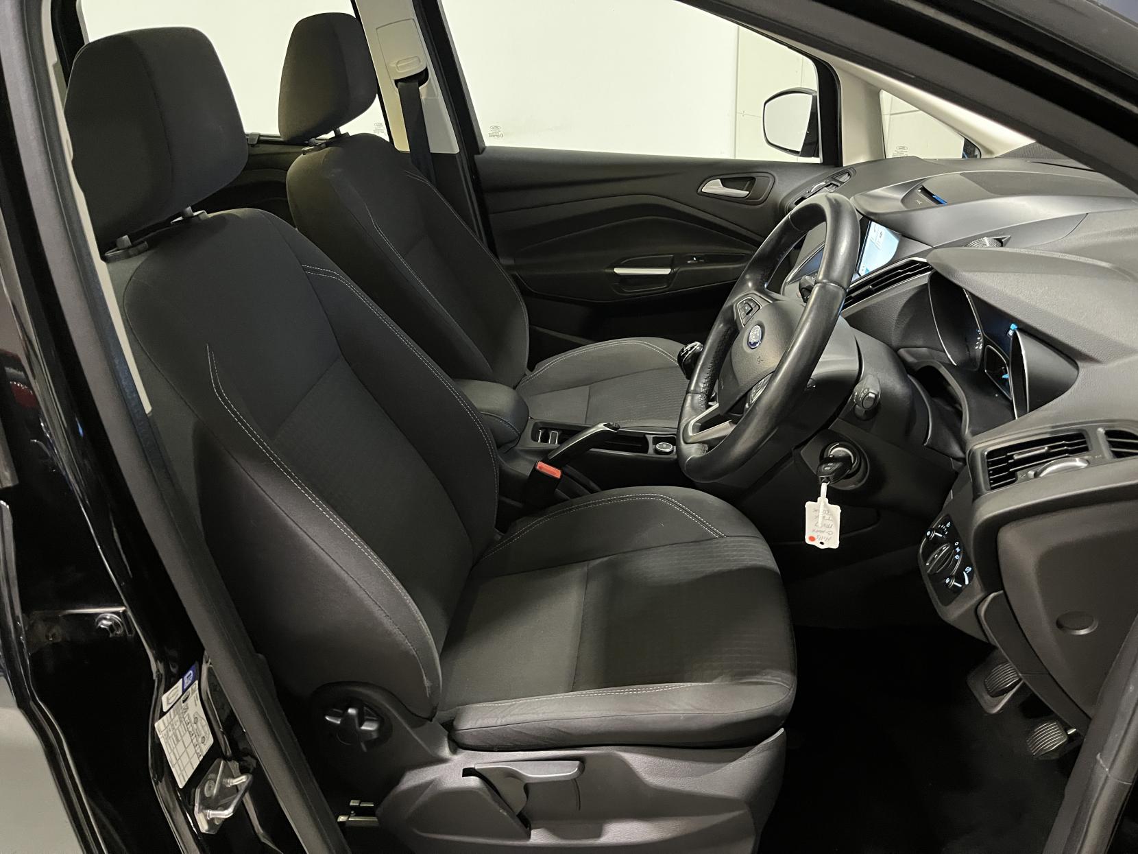 Ford C-Max 1.0T EcoBoost Zetec MPV 5dr Petrol Manual Euro 6 (s/s) (125 ps)