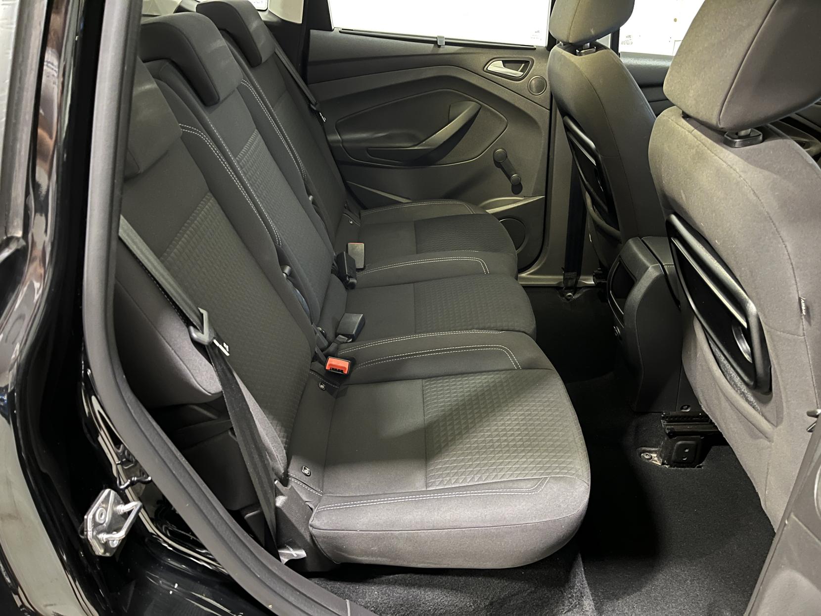 Ford C-Max 1.0T EcoBoost Zetec MPV 5dr Petrol Manual Euro 6 (s/s) (125 ps)