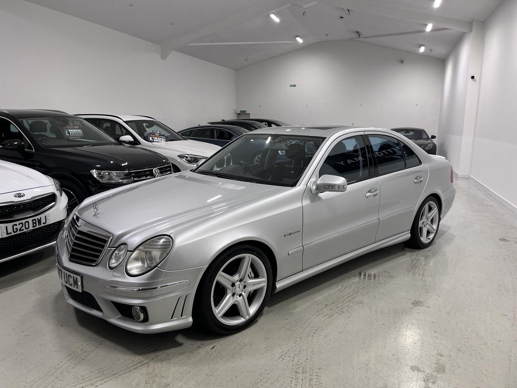 Mercedes-Benz E Class 6.2 E63 AMG Saloon 4dr Petrol G-Tronic (341 g/km, 514 bhp)