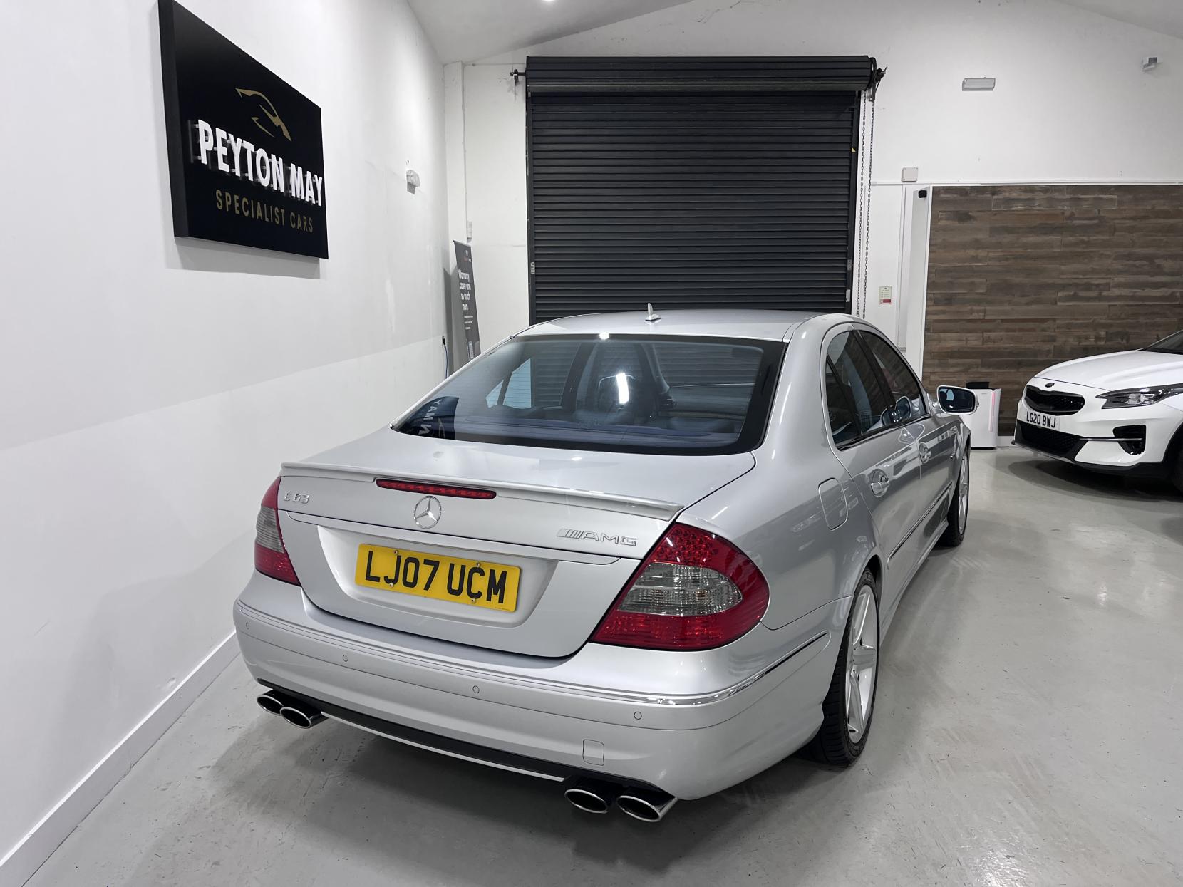 Mercedes-Benz E Class 6.2 E63 AMG Saloon 4dr Petrol G-Tronic (341 g/km, 514 bhp)