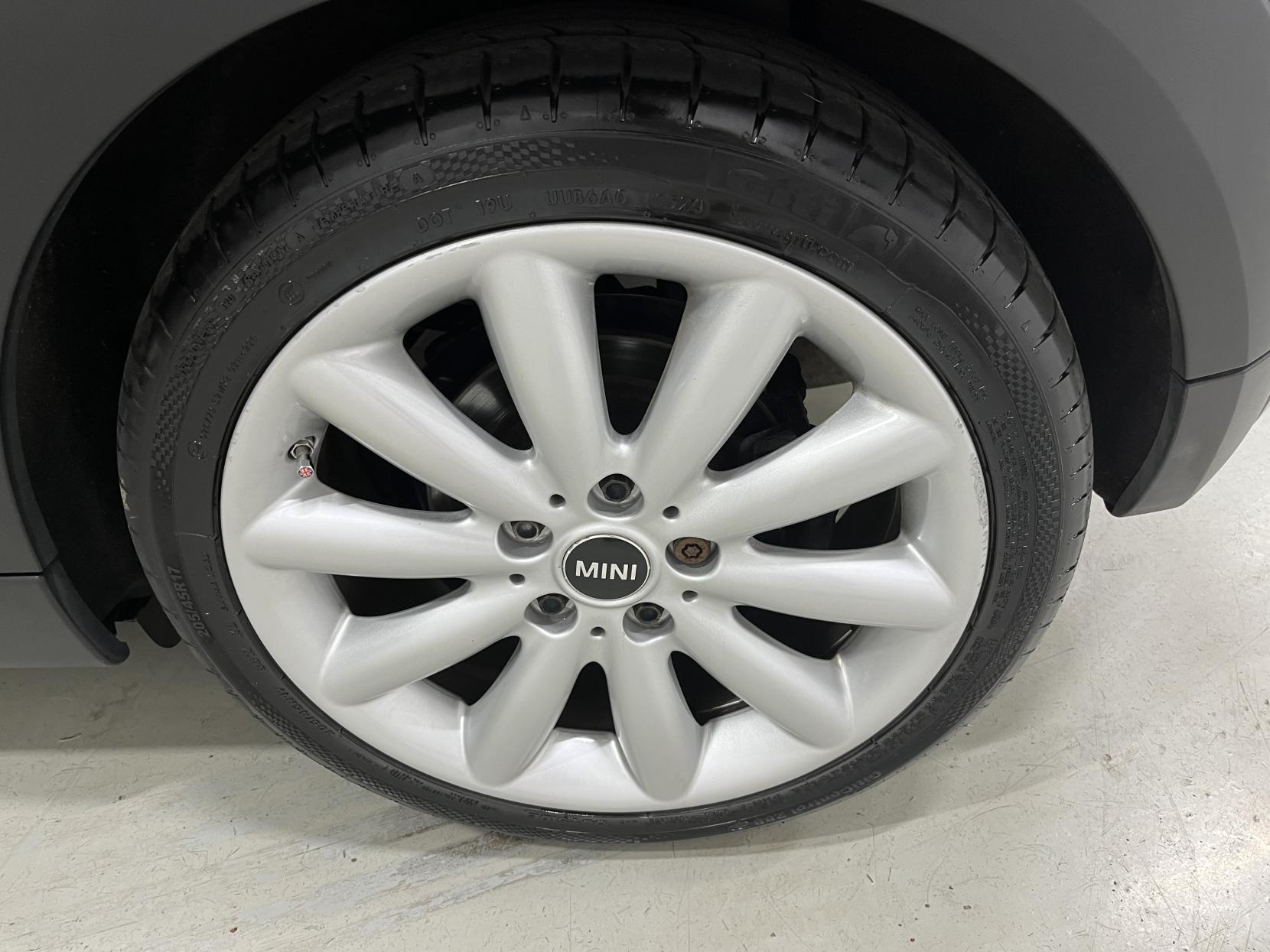 MINI Hatch 2.0 Cooper S Hatchback 3dr Petrol Auto Euro 6 (s/s) (192 ps)