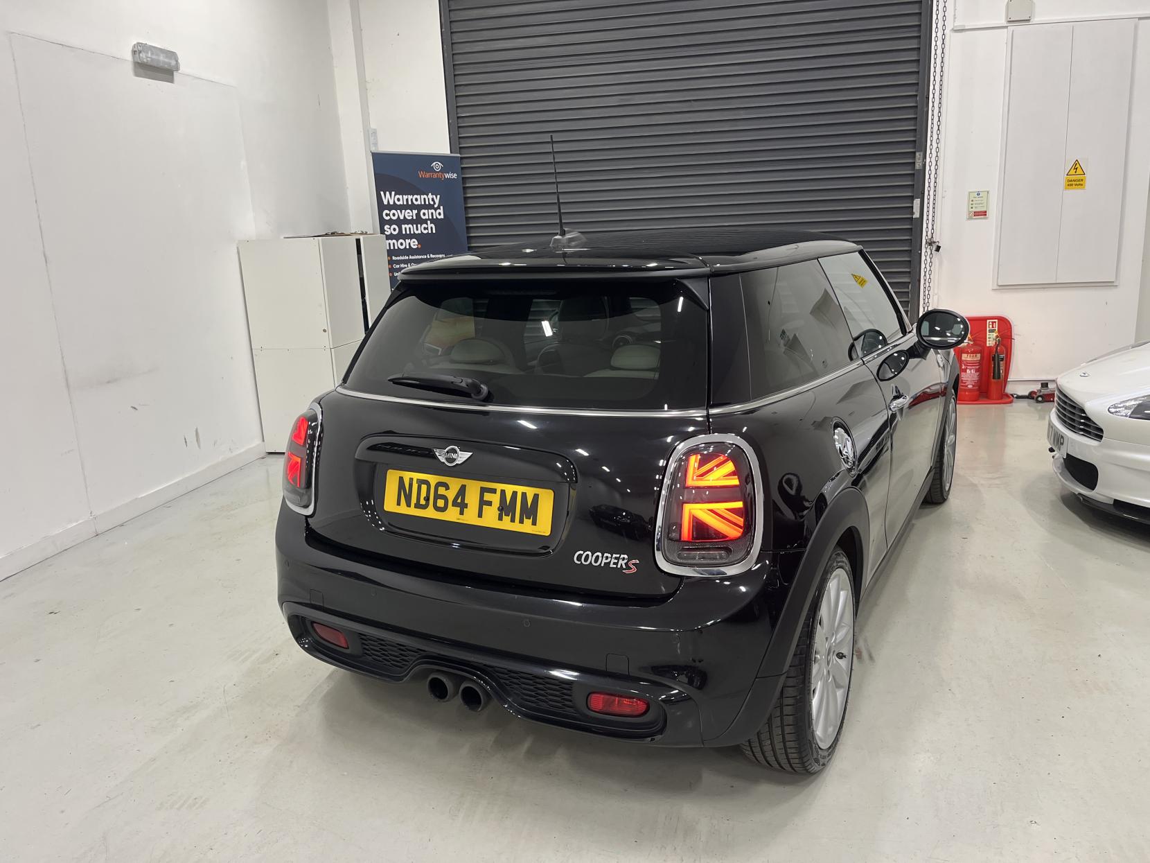 MINI Hatch 2.0 Cooper S Hatchback 3dr Petrol Auto Euro 6 (s/s) (192 ps)
