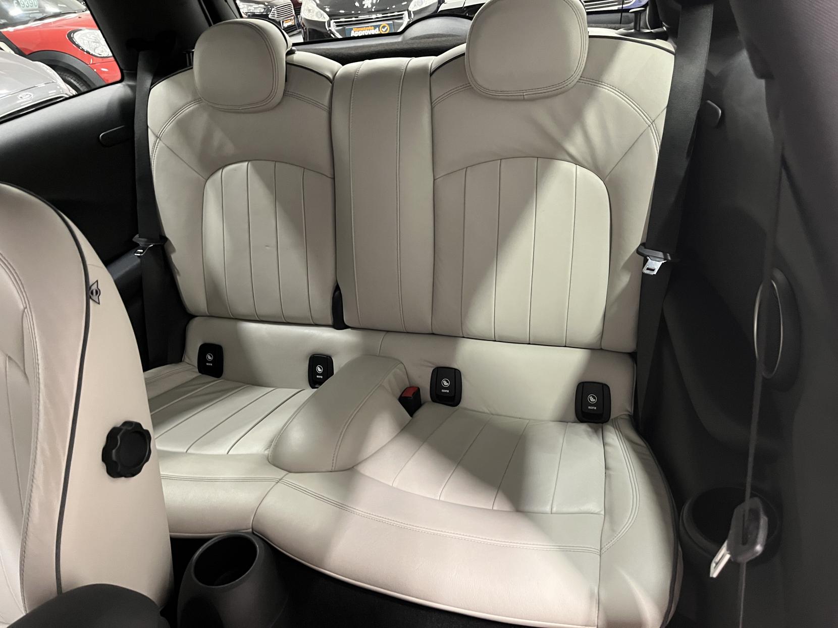 MINI Hatch 2.0 Cooper S Hatchback 3dr Petrol Auto Euro 6 (s/s) (192 ps)