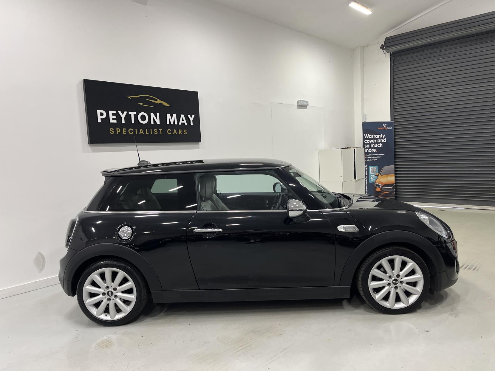 MINI Hatch 2.0 Cooper S Hatchback 3dr Petrol Auto Euro 6 (s/s) (192 ps)