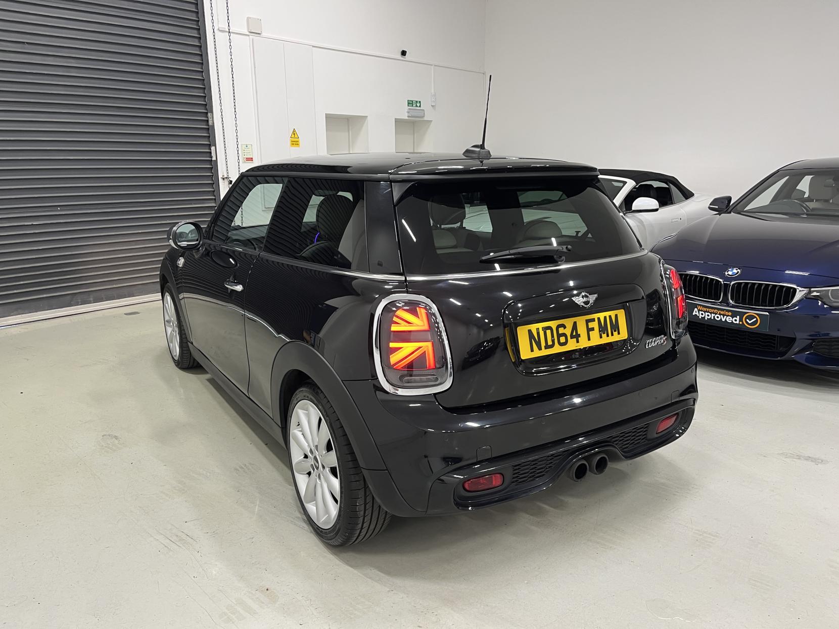 MINI Hatch 2.0 Cooper S Hatchback 3dr Petrol Auto Euro 6 (s/s) (192 ps)