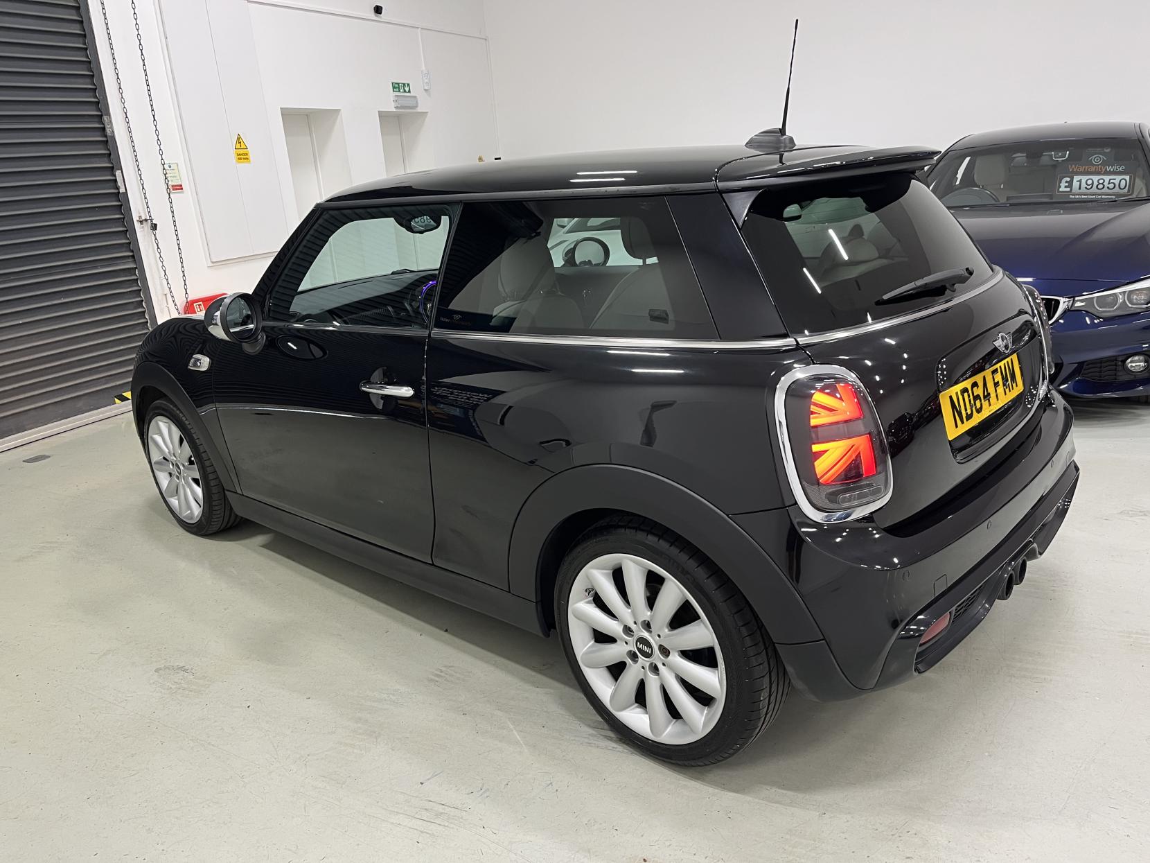 MINI Hatch 2.0 Cooper S Hatchback 3dr Petrol Auto Euro 6 (s/s) (192 ps)