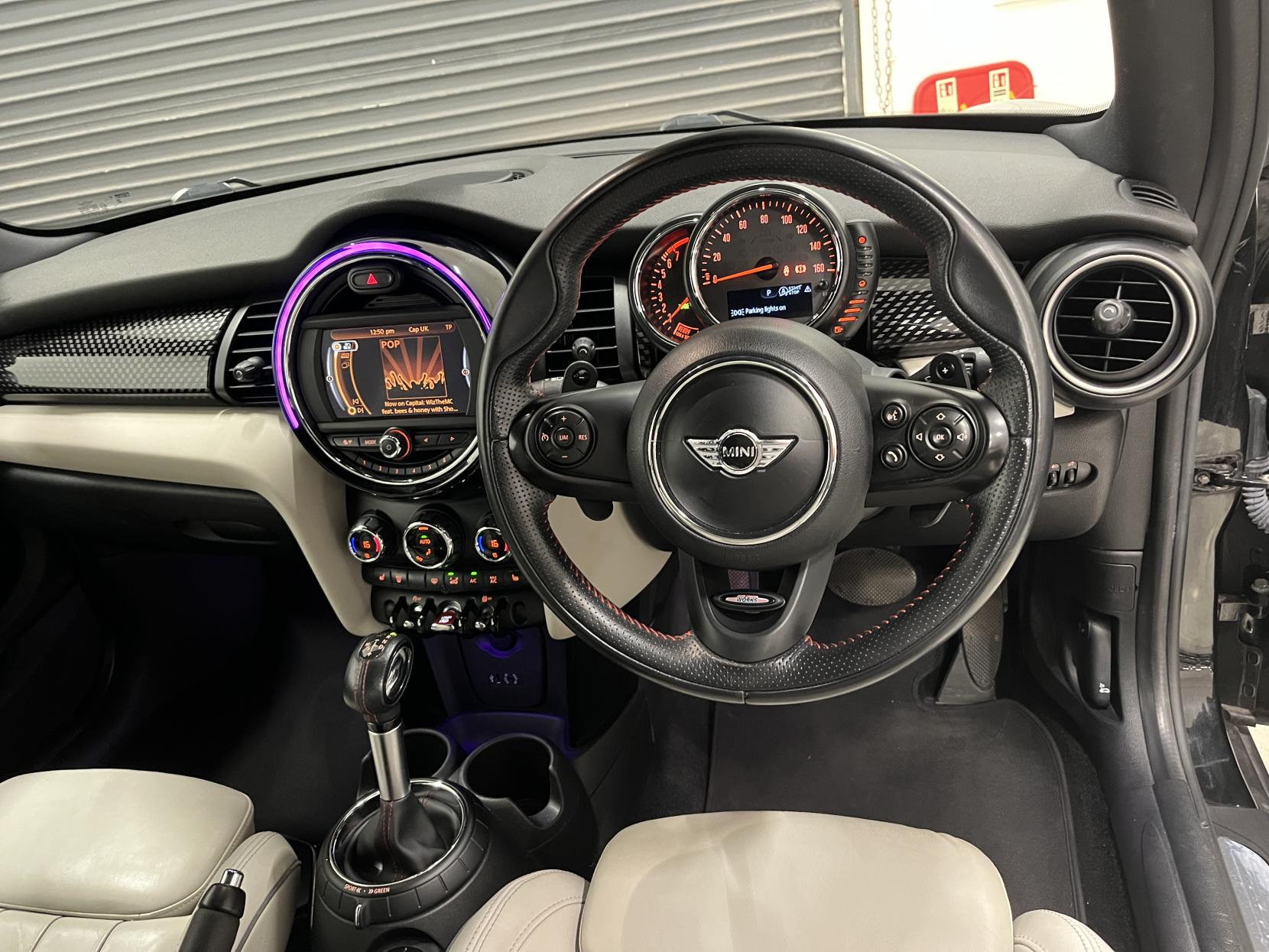 MINI Hatch 2.0 Cooper S Hatchback 3dr Petrol Auto Euro 6 (s/s) (192 ps)