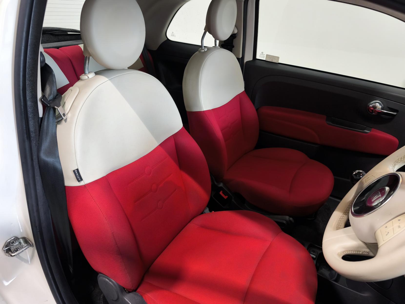 Fiat 500 1.2 Lounge Hatchback 3dr Petrol Manual Euro 4 (69 bhp)