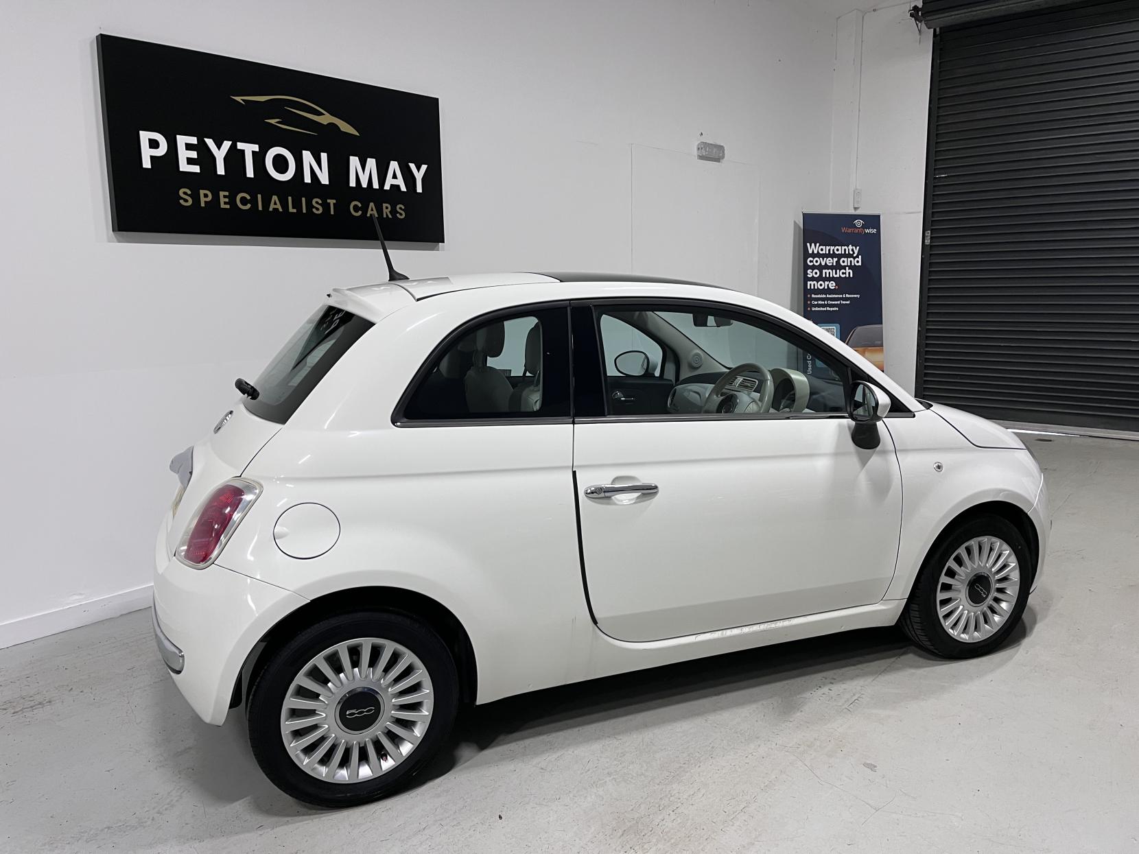 Fiat 500 1.2 Lounge Hatchback 3dr Petrol Manual Euro 4 (69 bhp)