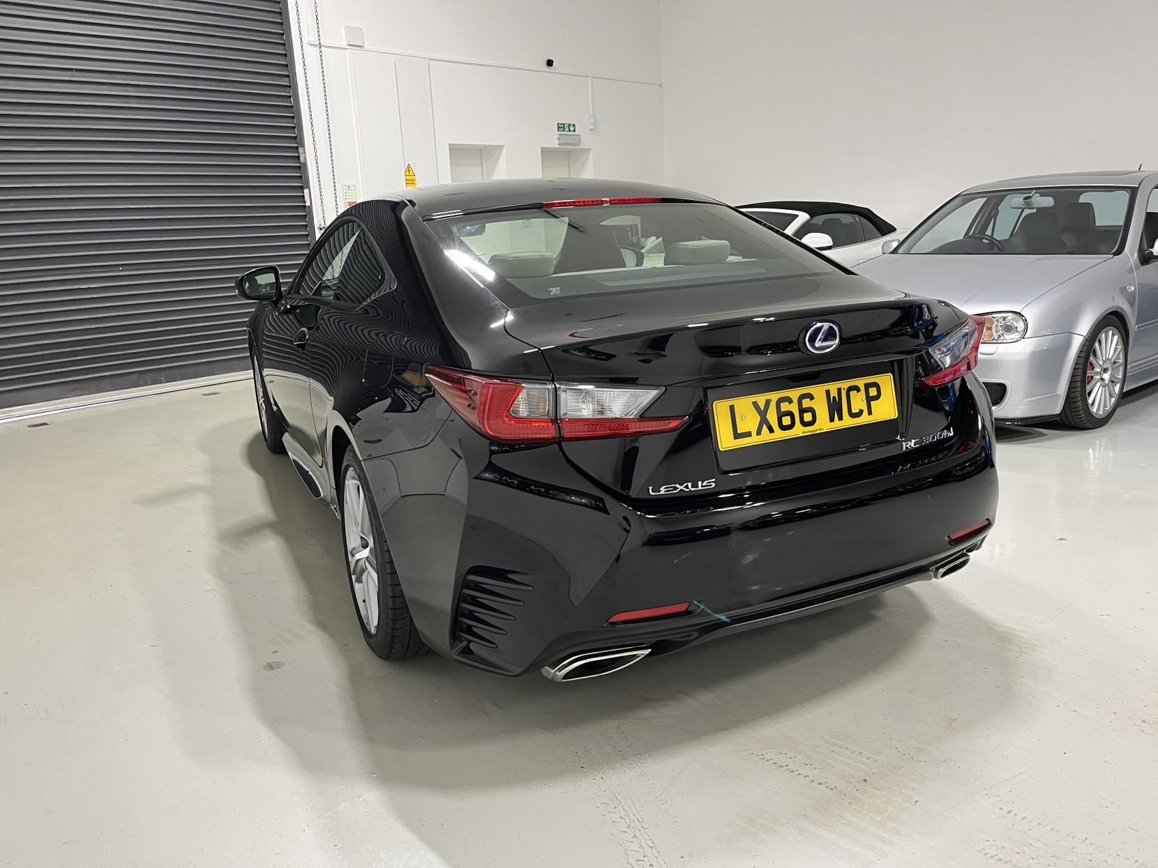 Lexus RC 2.5 300h Luxury Coupe 2dr Petrol Hybrid CVT Euro 6 (s/s) (223 ps)