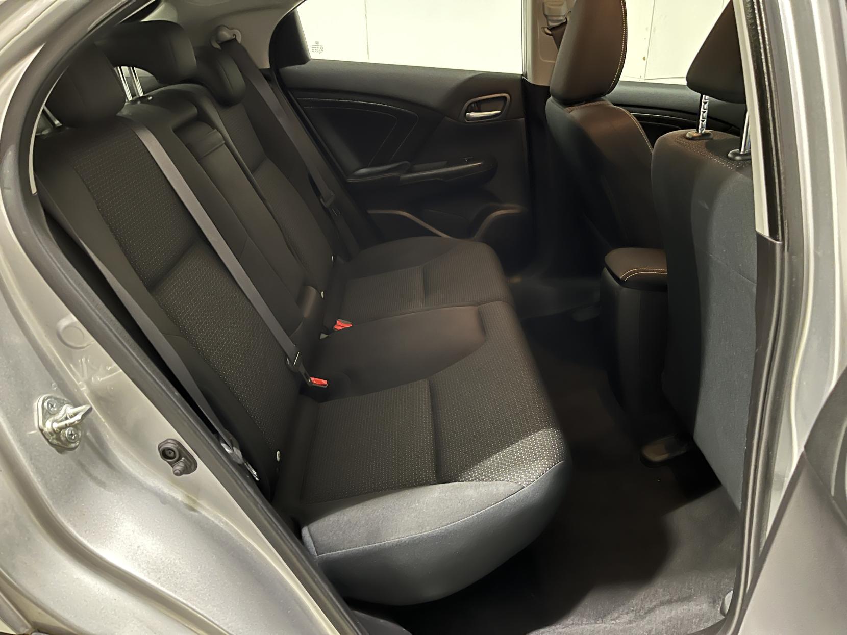 Honda Civic 1.6 i-DTEC SE Plus (Navi) Hatchback 5dr Diesel Manual Euro 5 (s/s) (120 ps)