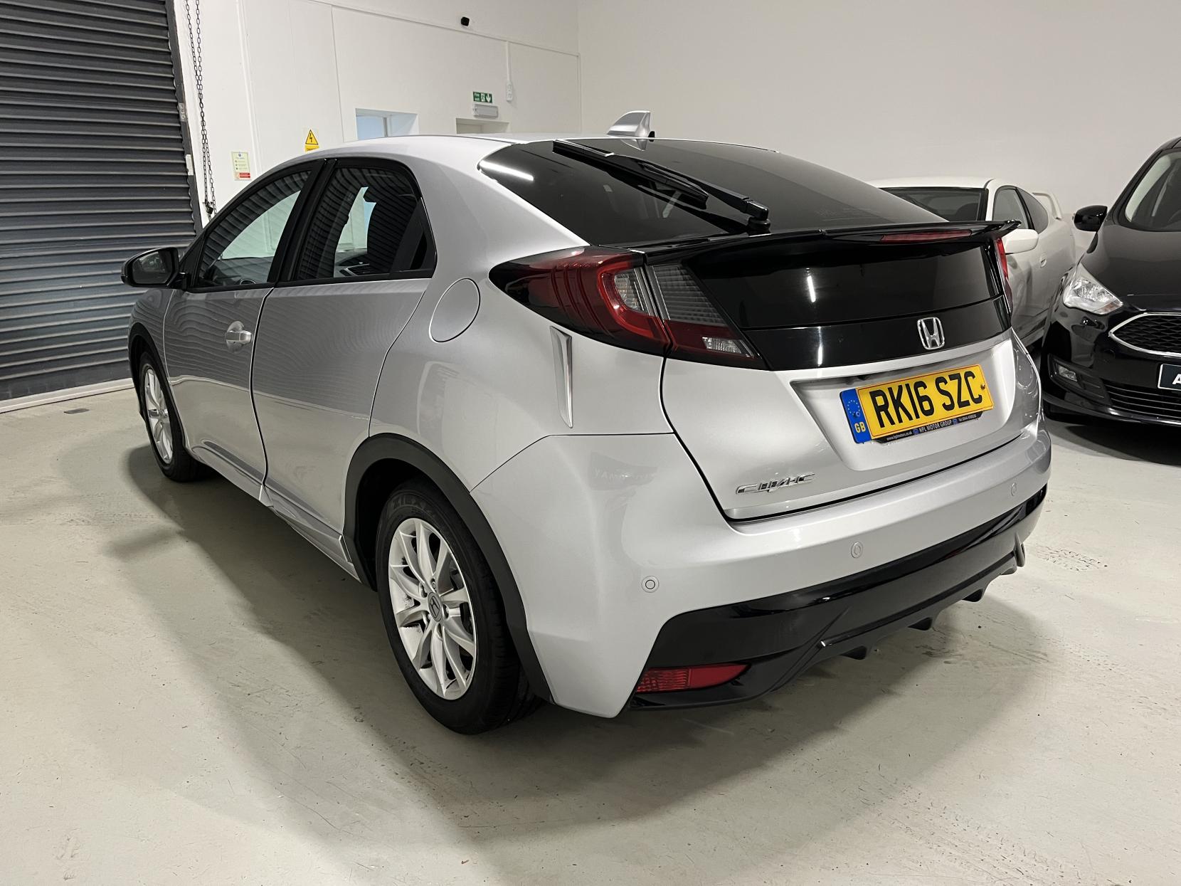 Honda Civic 1.6 i-DTEC SE Plus (Navi) Hatchback 5dr Diesel Manual Euro 5 (s/s) (120 ps)