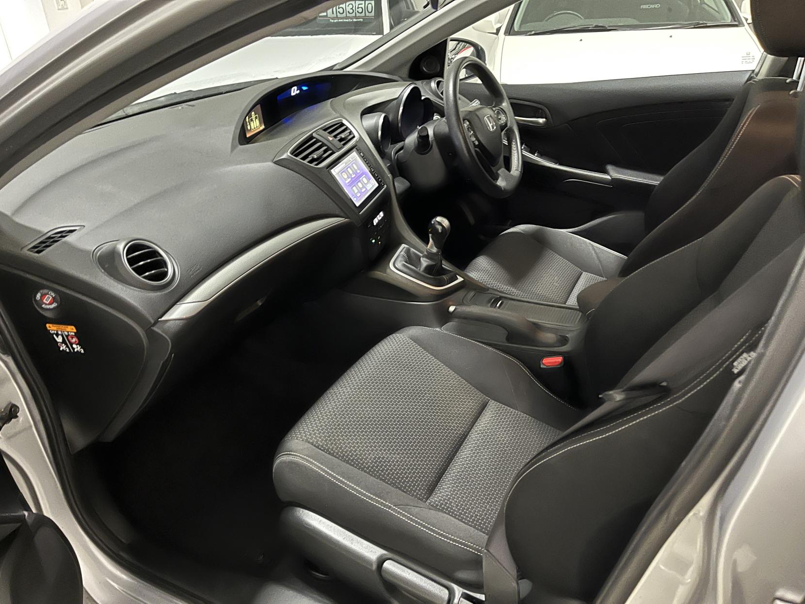 Honda Civic 1.6 i-DTEC SE Plus (Navi) Hatchback 5dr Diesel Manual Euro 5 (s/s) (120 ps)