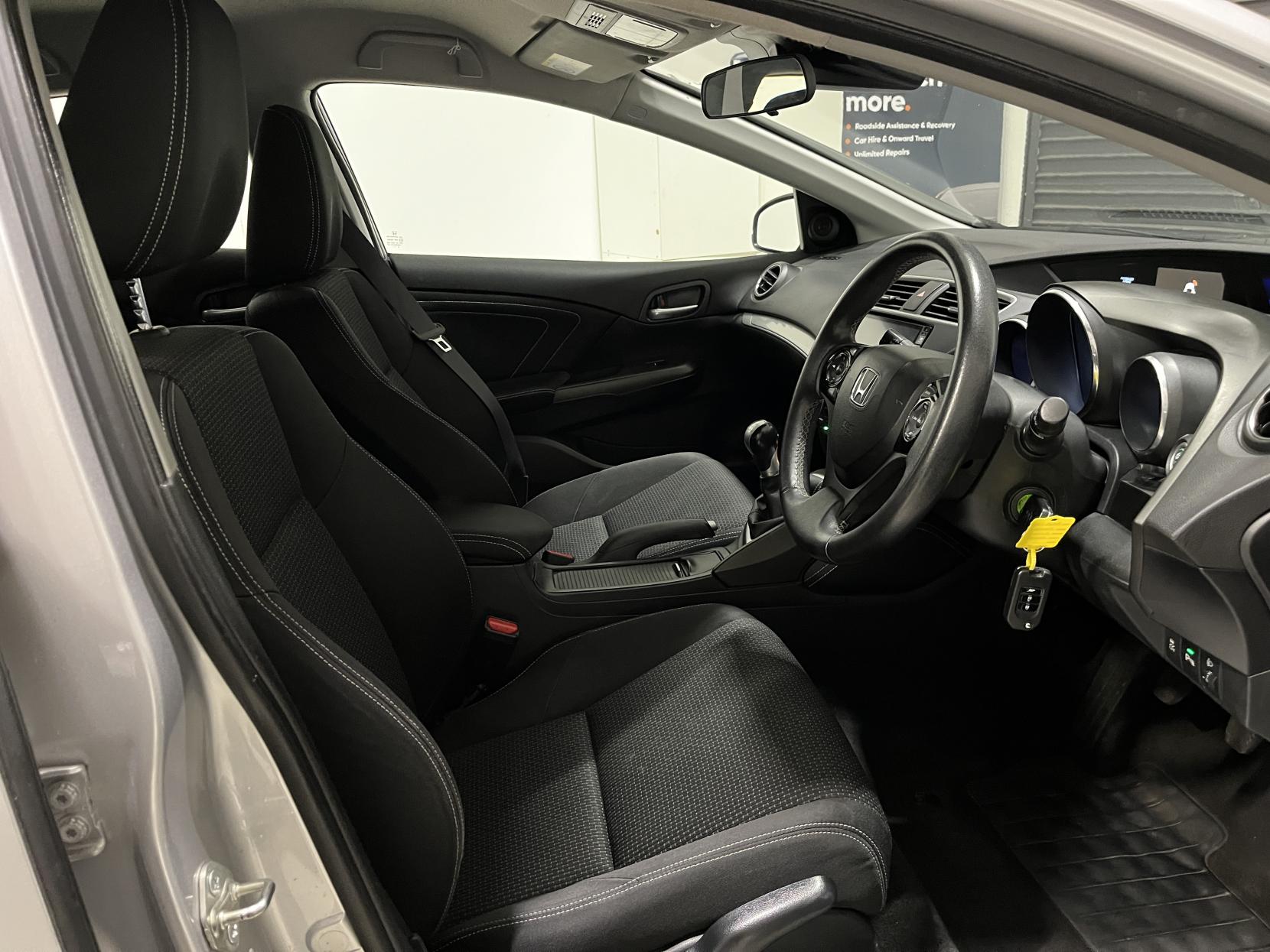 Honda Civic 1.6 i-DTEC SE Plus (Navi) Hatchback 5dr Diesel Manual Euro 5 (s/s) (120 ps)