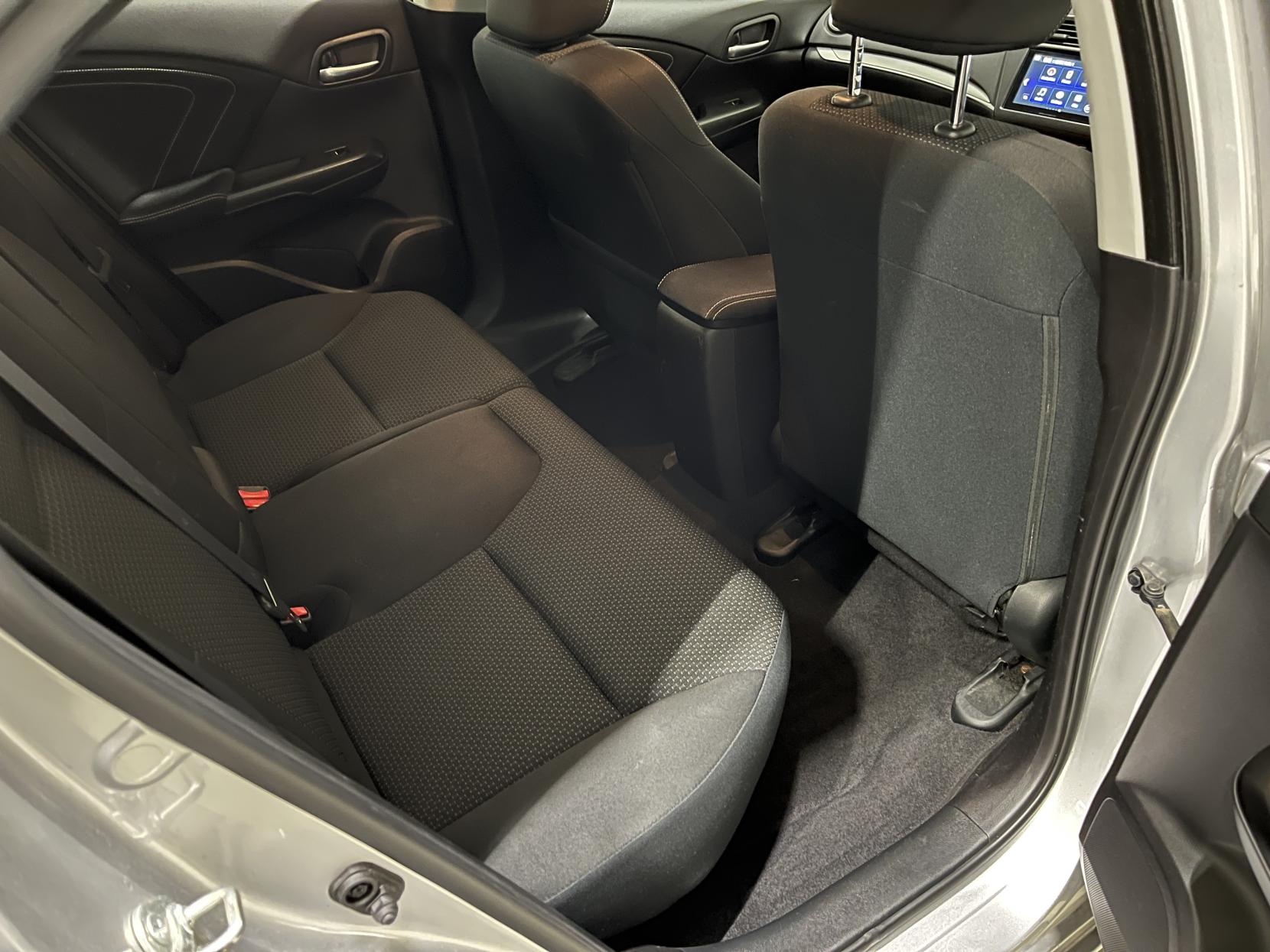 Honda Civic 1.6 i-DTEC SE Plus (Navi) Hatchback 5dr Diesel Manual Euro 5 (s/s) (120 ps)