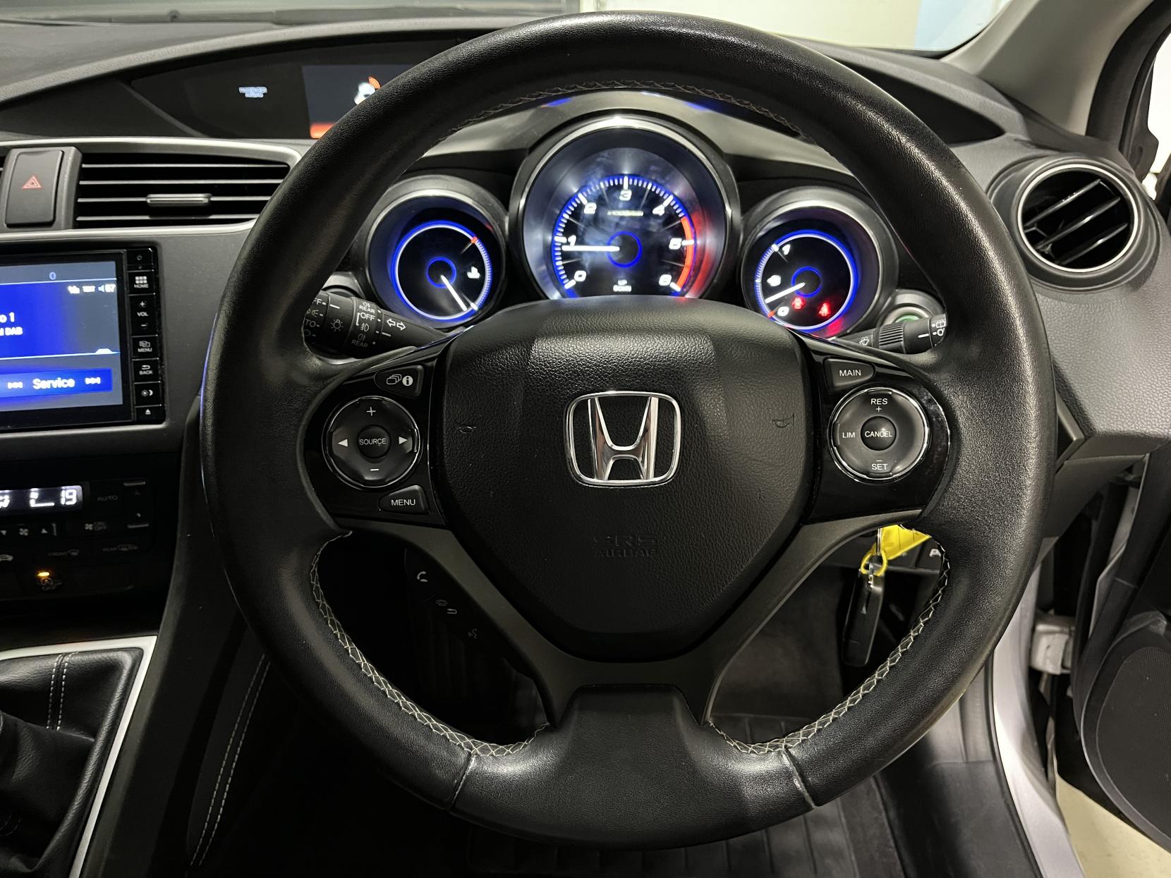 Honda Civic 1.6 i-DTEC SE Plus (Navi) Hatchback 5dr Diesel Manual Euro 5 (s/s) (120 ps)