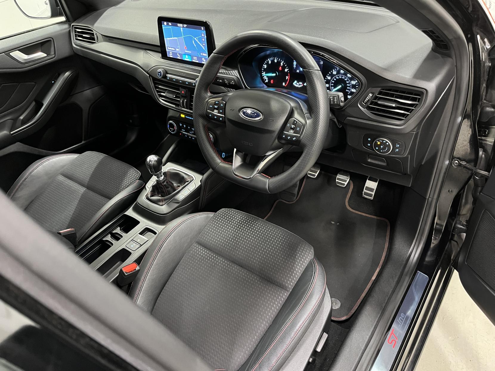 Ford Focus 1.0T EcoBoost ST-Line X Hatchback 5dr Petrol Manual Euro 6 (s/s) (125 ps)