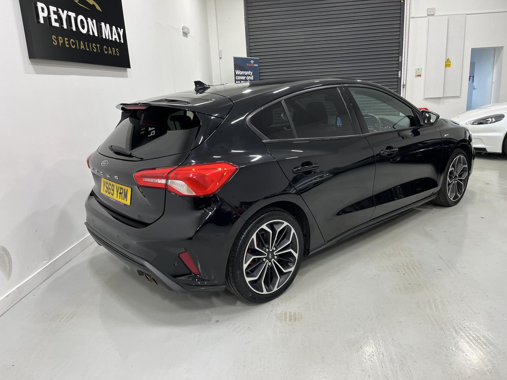 Ford Focus 1.0T EcoBoost ST-Line X Hatchback 5dr Petrol Manual Euro 6 (s/s) (125 ps)