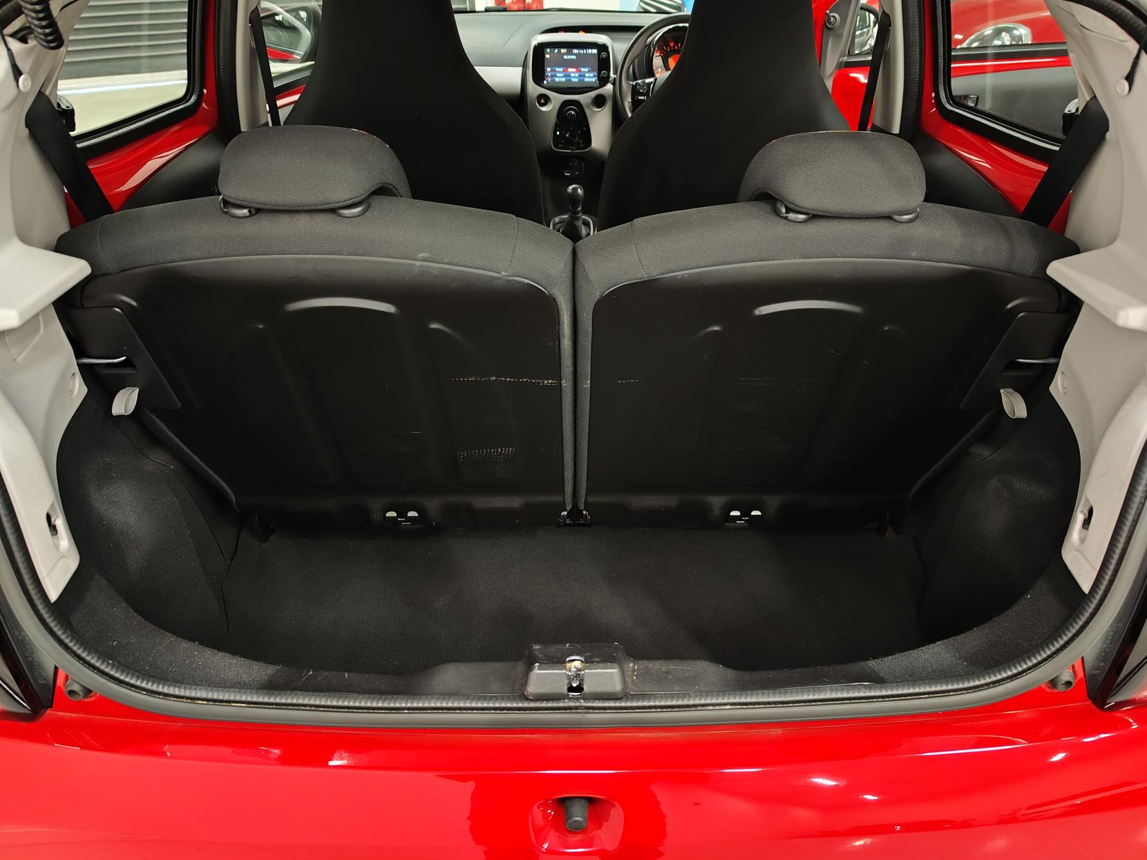 Citroen C1 1.0 VTi Feel Hatchback 5dr Petrol Manual Euro 5 (Euro 5) (68 ps)