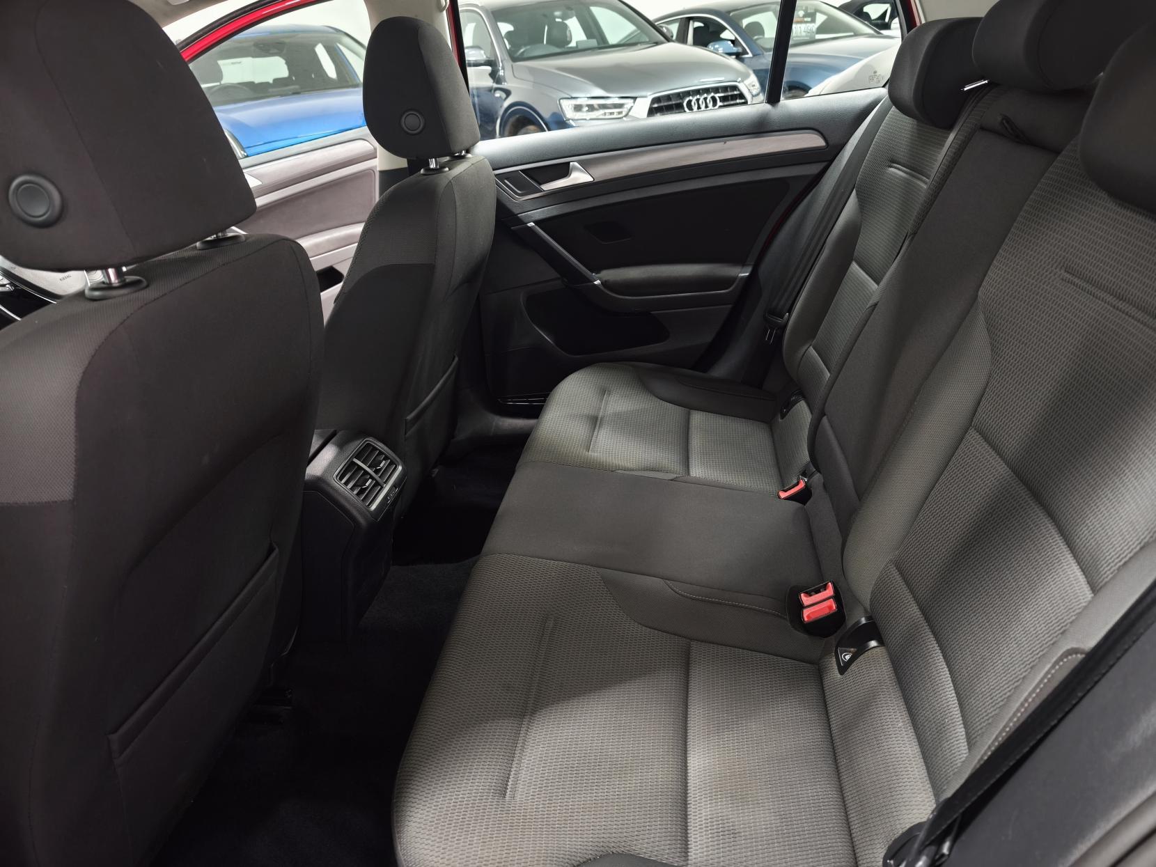 Volkswagen Golf 1.5 TSI EVO SE Nav Hatchback 5dr Petrol Manual Euro 6 (s/s) (130 ps)