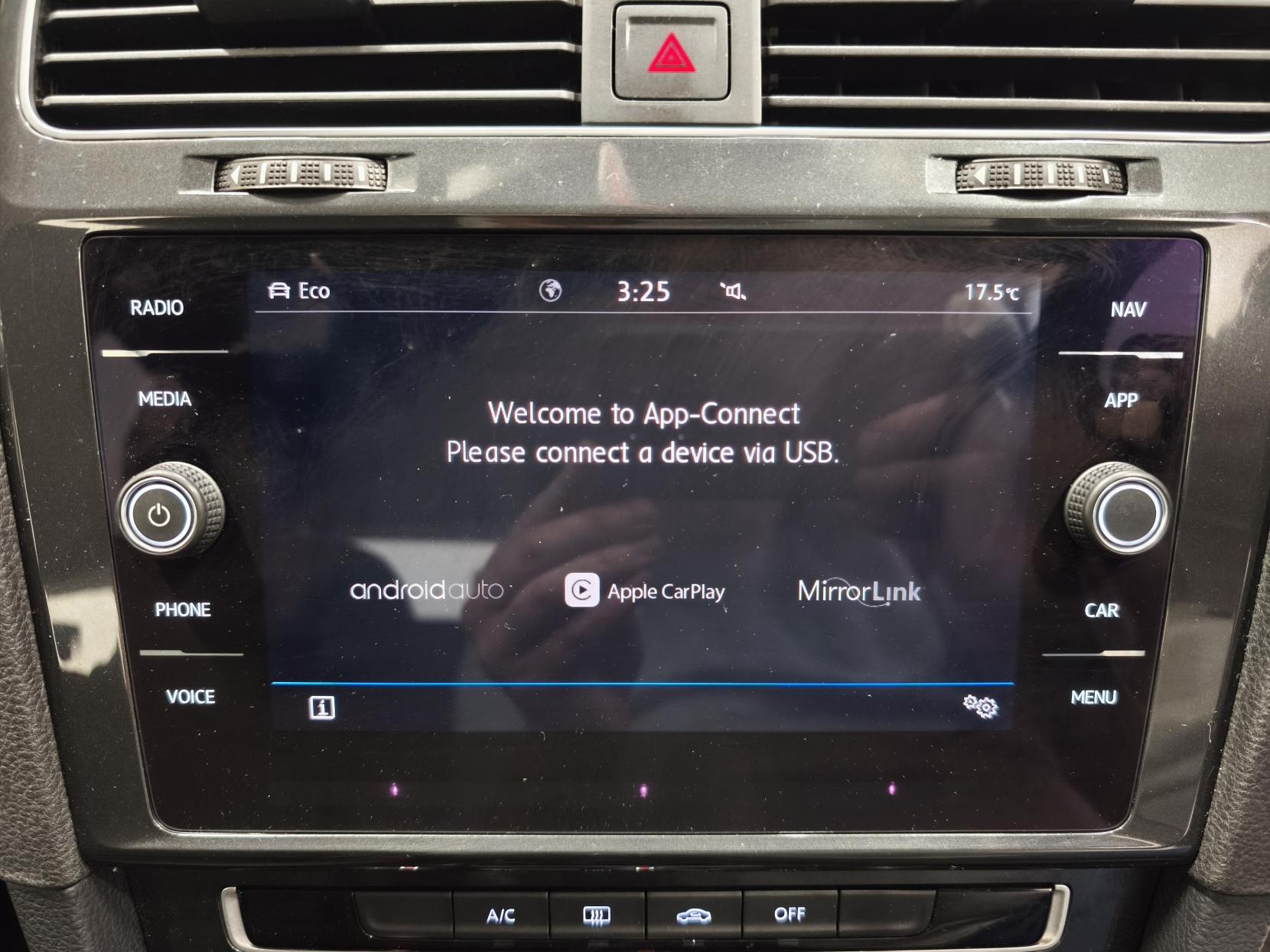 Volkswagen Golf 1.5 TSI EVO SE Nav Hatchback 5dr Petrol Manual Euro 6 (s/s) (130 ps)