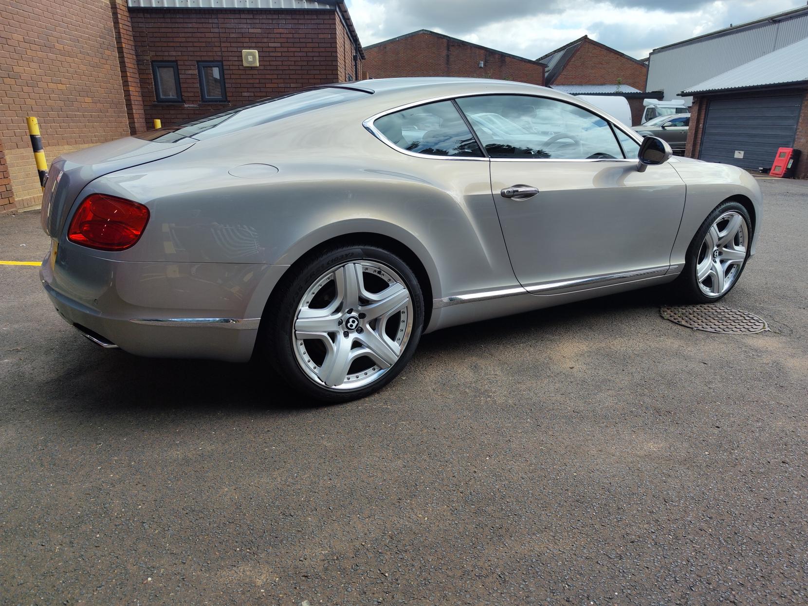 Bentley Continental 6.0 GT Coupe 2dr Petrol Automatic (567 g/km, 567 bhp)