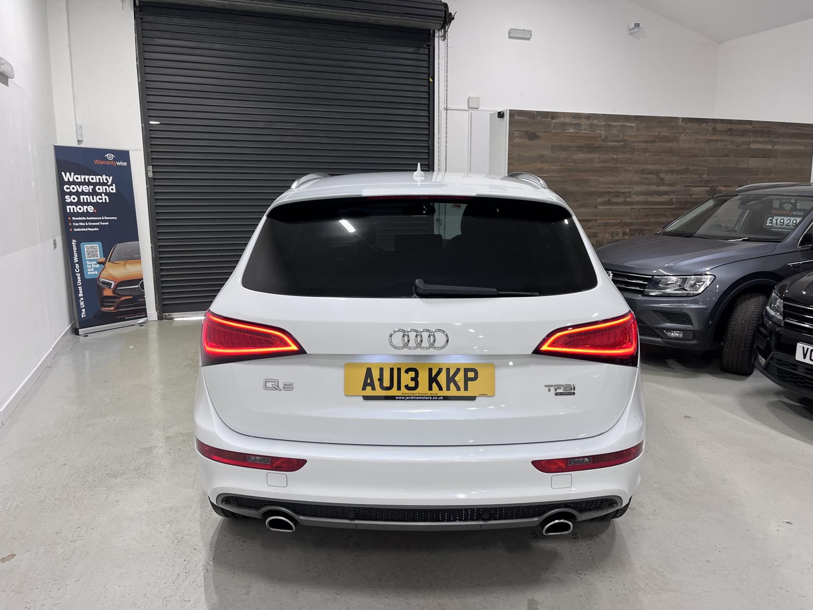 Audi Q5 2.0 TFSI S line Plus SUV 5dr Petrol Tiptronic quattro Euro 5 (s/s) (225 ps)